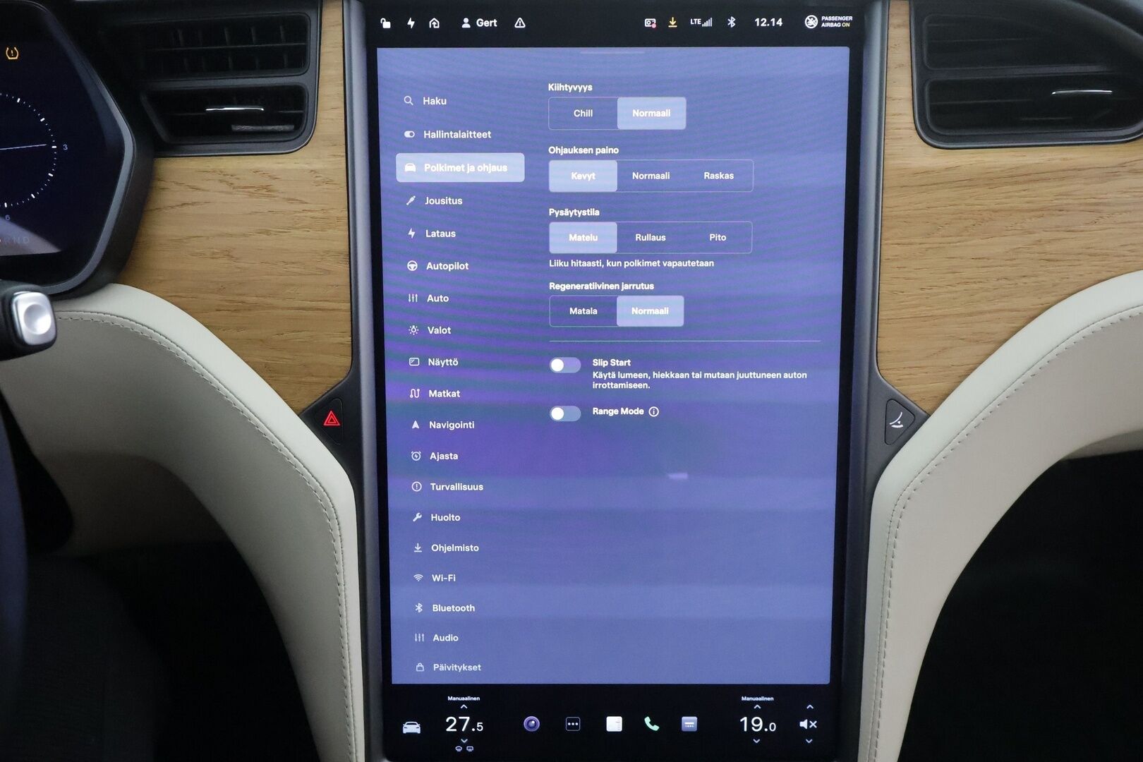 TESLA MODEL S 2019 Long Range Dual Motor AWD * FSD / Lasikatto / ACC / LED / P.Kamera / Muistipenkki / Premium Audio * - 2x Latauskaapelit / Kahdet renkaat - HULLUT AVAJAISHULINAT KORKOTARJOUS 3,29 %