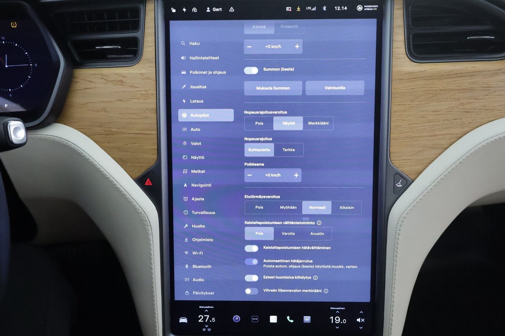 TESLA MODEL S 2019 Long Range Dual Motor AWD * FSD / Lasikatto / ACC / LED / P.Kamera / Muistipenkki / Premium Audio * - 2x Latauskaapelit / Kahdet renkaat - HULLUT AVAJAISHULINAT KORKOTARJOUS 3,29 %
