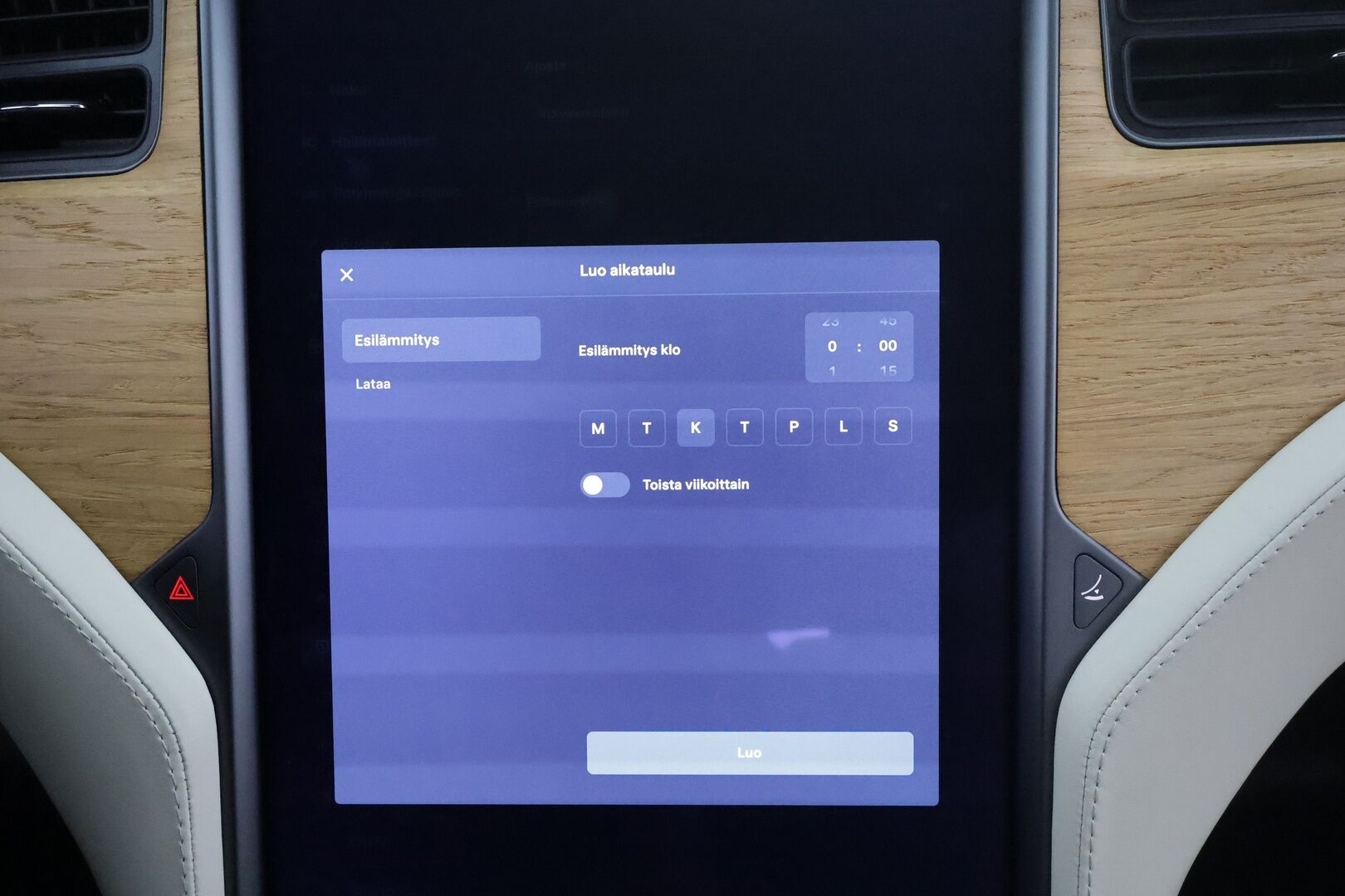 TESLA MODEL S 2019 Long Range Dual Motor AWD * FSD / Lasikatto / ACC / LED / P.Kamera / Muistipenkki / Premium Audio * - 2x Latauskaapelit / Kahdet renkaat