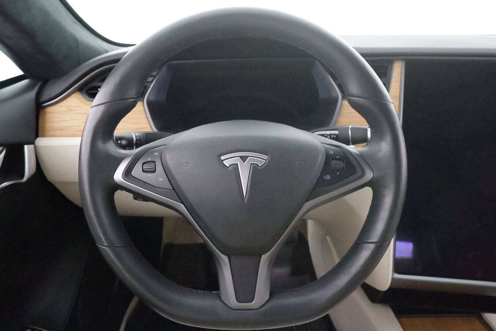 TESLA MODEL S 2019 Long Range Dual Motor AWD * FSD / Lasikatto / ACC / LED / P.Kamera / Muistipenkki / Premium Audio * - 2x Latauskaapelit / Kahdet renkaat
