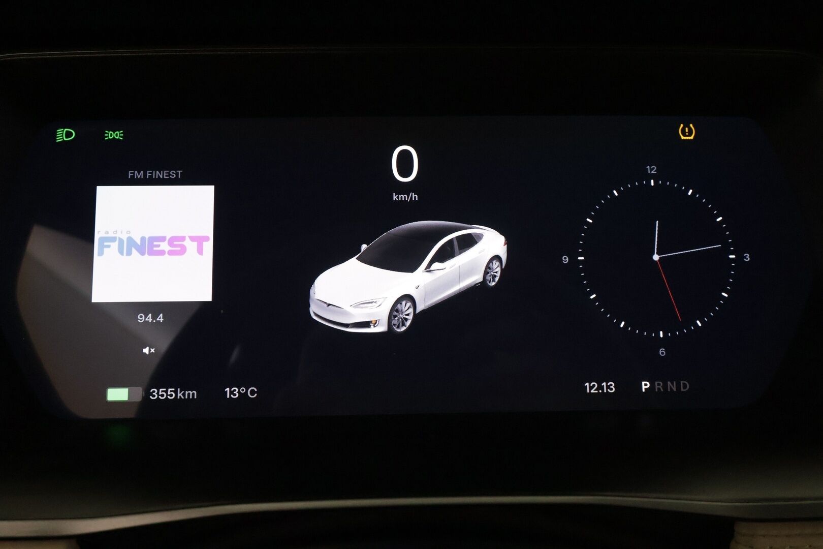 TESLA MODEL S 2019 Long Range Dual Motor AWD * FSD / Lasikatto / ACC / LED / P.Kamera / Muistipenkki / Premium Audio * - 2x Latauskaapelit / Kahdet renkaat