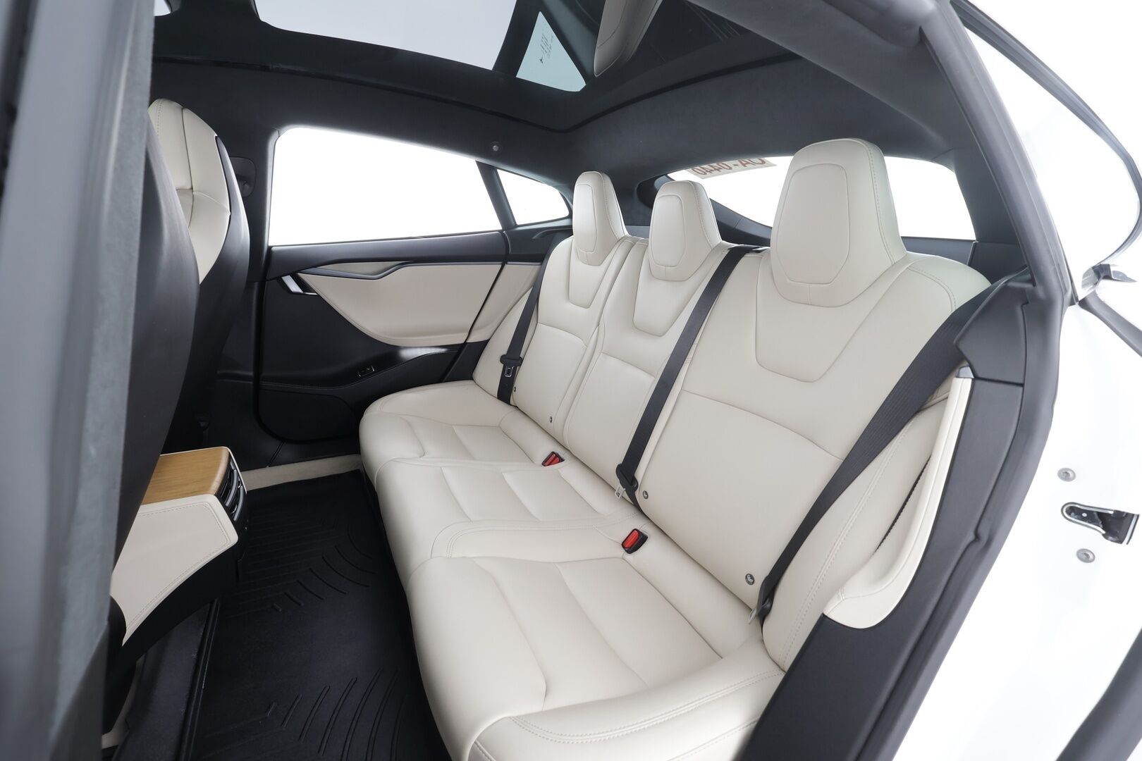 TESLA MODEL S 2019 Long Range Dual Motor AWD * FSD / Lasikatto / ACC / LED / P.Kamera / Muistipenkki / Premium Audio * - 2x Latauskaapelit / Kahdet renkaat - HULLUT AVAJAISHULINAT KORKOTARJOUS 3,29 %