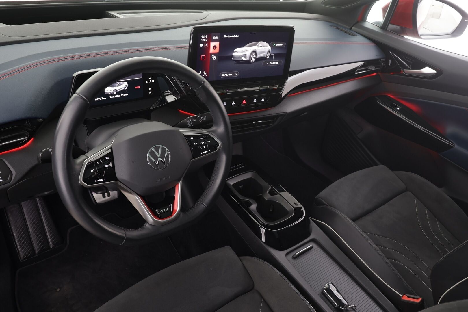 VOLKSWAGEN ID.5 2022 GTX Dual Motor AWD Business Max * Koukku / ILP / ACC / Matrix / Lasikatto / P.Kamera / Hierovat Sportpenkit Muistilla * - Akku kuntotarkastettu SoH 93.7% / HUD / Kahdet renkaat aluvanteilla