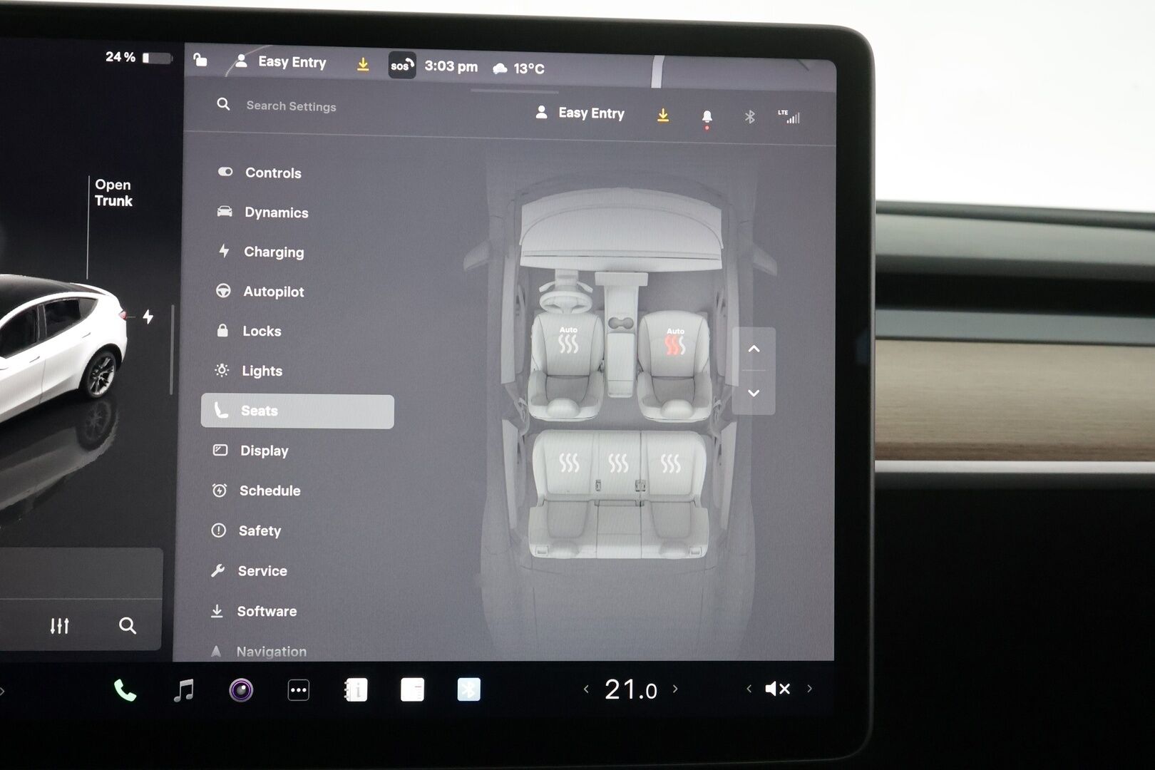 TESLA MODEL Y 2023 RWD * Vetokoukku / Lämpöpumppu / Lasikatto / Premium Audio / Peruutuskamera / Matrix LED / Muistipenkki / Kaistavahti - 2x Renkaat / Juuri tullut Tampereelle! - HULLUT AVAJAISHULINAT KORKOTARJOUS 3,29 %