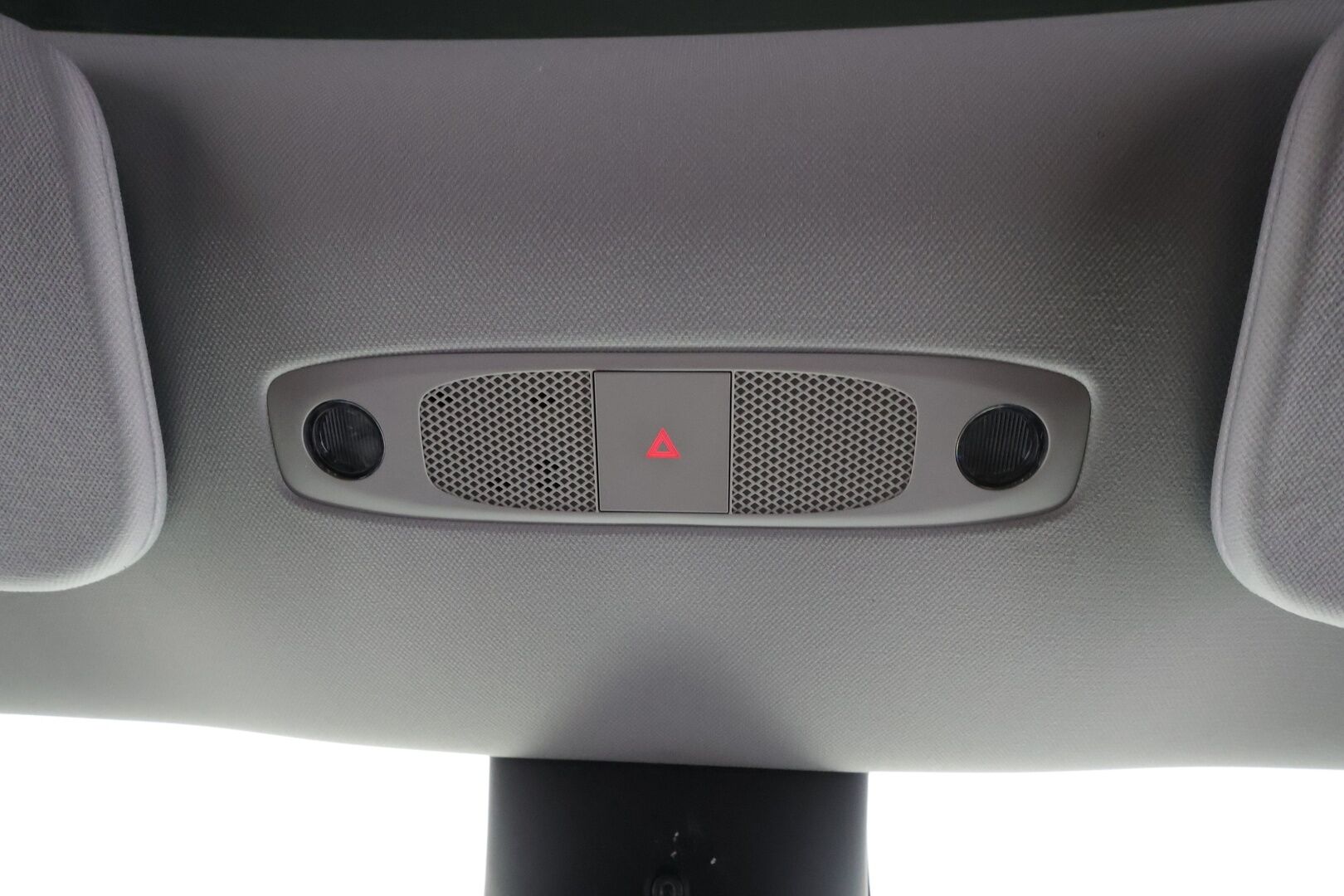 TESLA MODEL Y 2023 RWD * Koukku / ILP / ACC / Lasikatto / Premium Audio / P.Kamera / Matrix-LED / Muistipenkki / Kaistavahti *