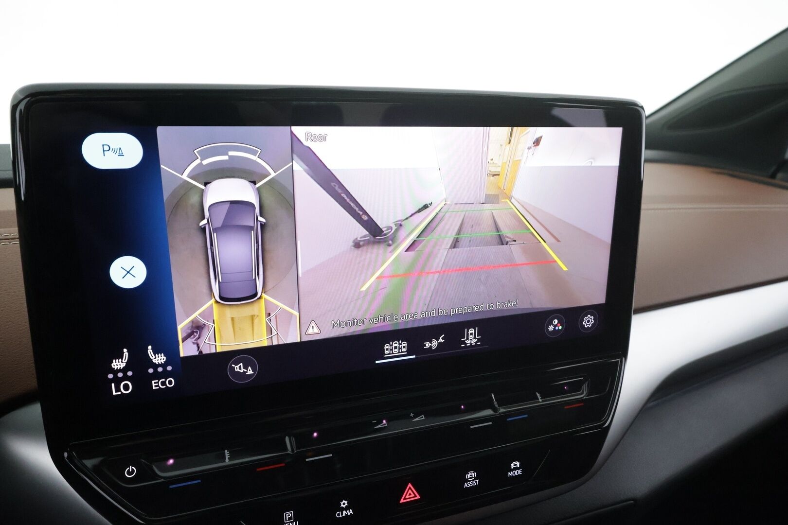 VOLKSWAGEN ID.4 2022 Pro Performance Tech 150 kW, akku 82 kWh * ACC / Matrix-LED / ILP / 360-Kamera / Panorama / Hierovat muistipenkit * - Merkkihuollettu / Kahdet renkaat