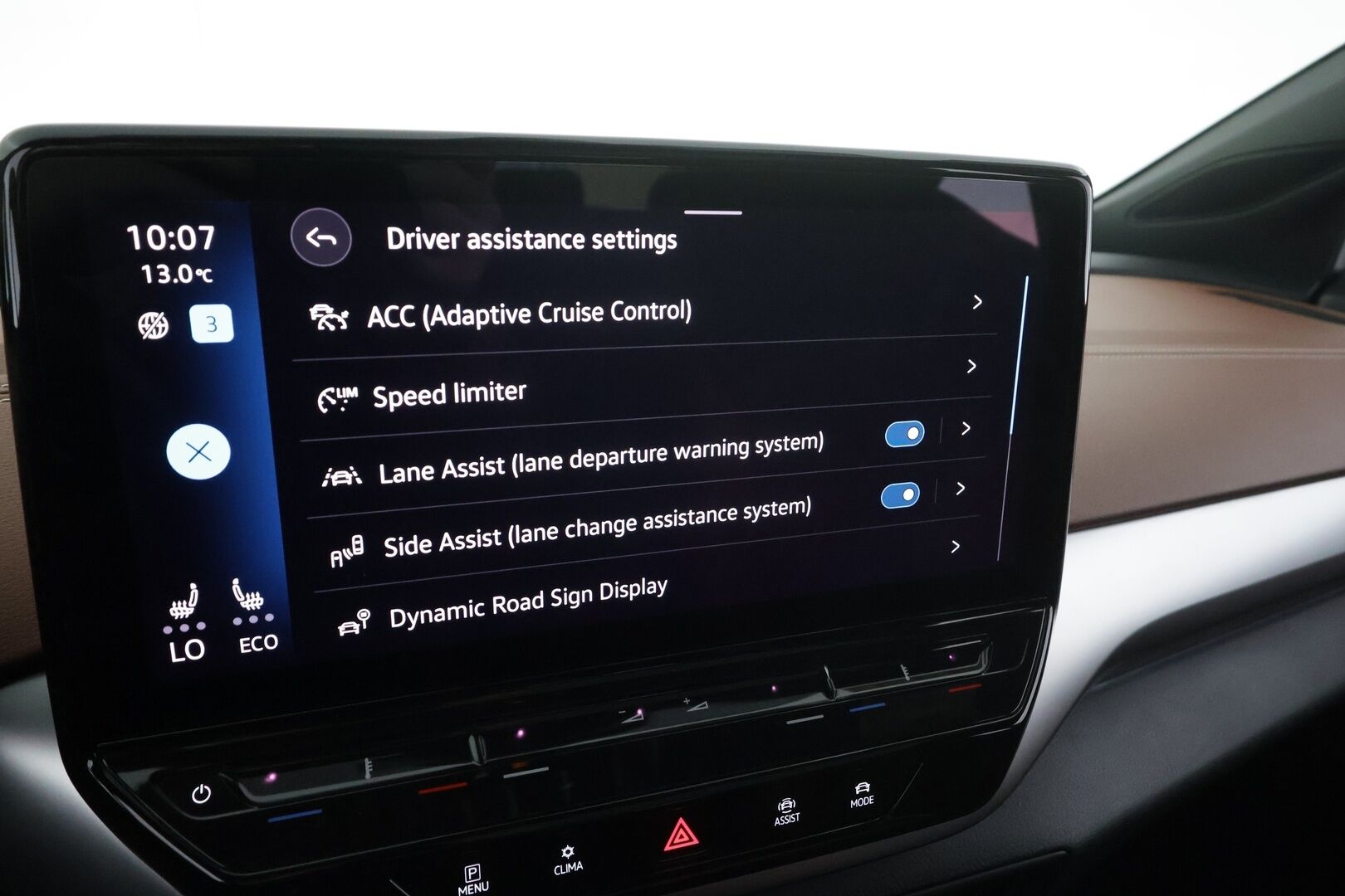 VOLKSWAGEN ID.4 2022 Pro Performance 150 kW, akku 82 kWh * ACC / Matrix-LED / ILP / 360-Kamera / Panorama / Hierovat muistipenkit / Apple&Android * - Merkkihuollettu / Kahdet renkaat