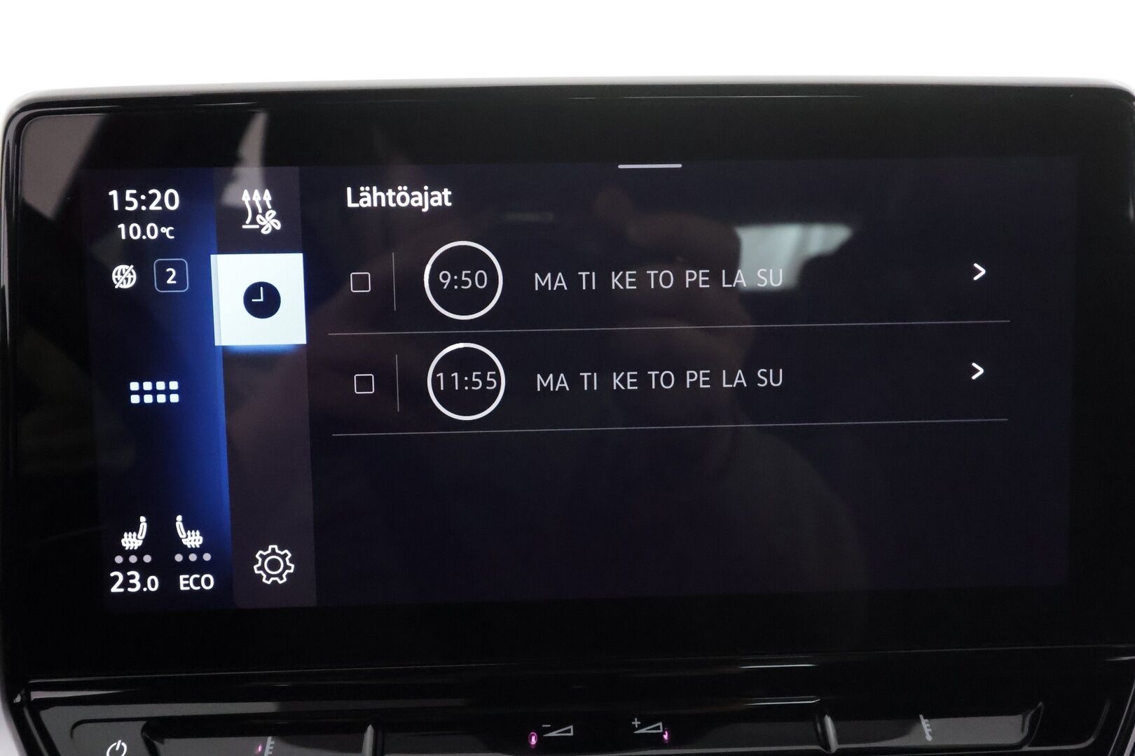 VOLKSWAGEN ID.4 2023 82kWh 150kW Pro Performance * ACC / ILP / LED / 360° / Hierovat sportit muistilla / Keyless / Apple & Android* - Merkkihuollettu / Kahdet Renkaat