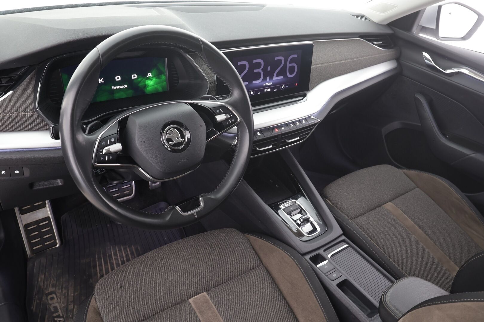 SKODA OCTAVIA 2022 Combi 2.0 TDI 150 4x4 Scout DSG * ACC / Webasto / Skoda crystal light / Koukku / P.kamera / Smartlink / Keyless* - Webasto / Merkkihuollettu / Kahdet renkaat - HULLUT AVAJAISHULINAT KORKOTARJOUS 3,29 %