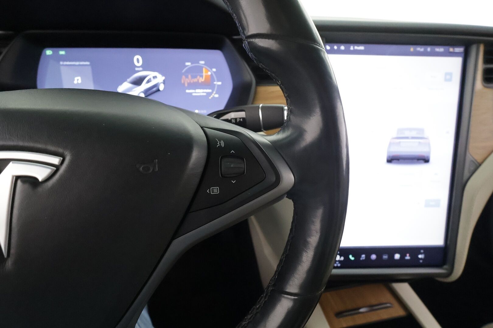 TESLA MODEL X 2019 Long Range AWD 6-P * Ilma-alusta / ACC / LED / P.Kamera / Koukku / Kaistavahti / Keyless * - 2x Latauskaapelit