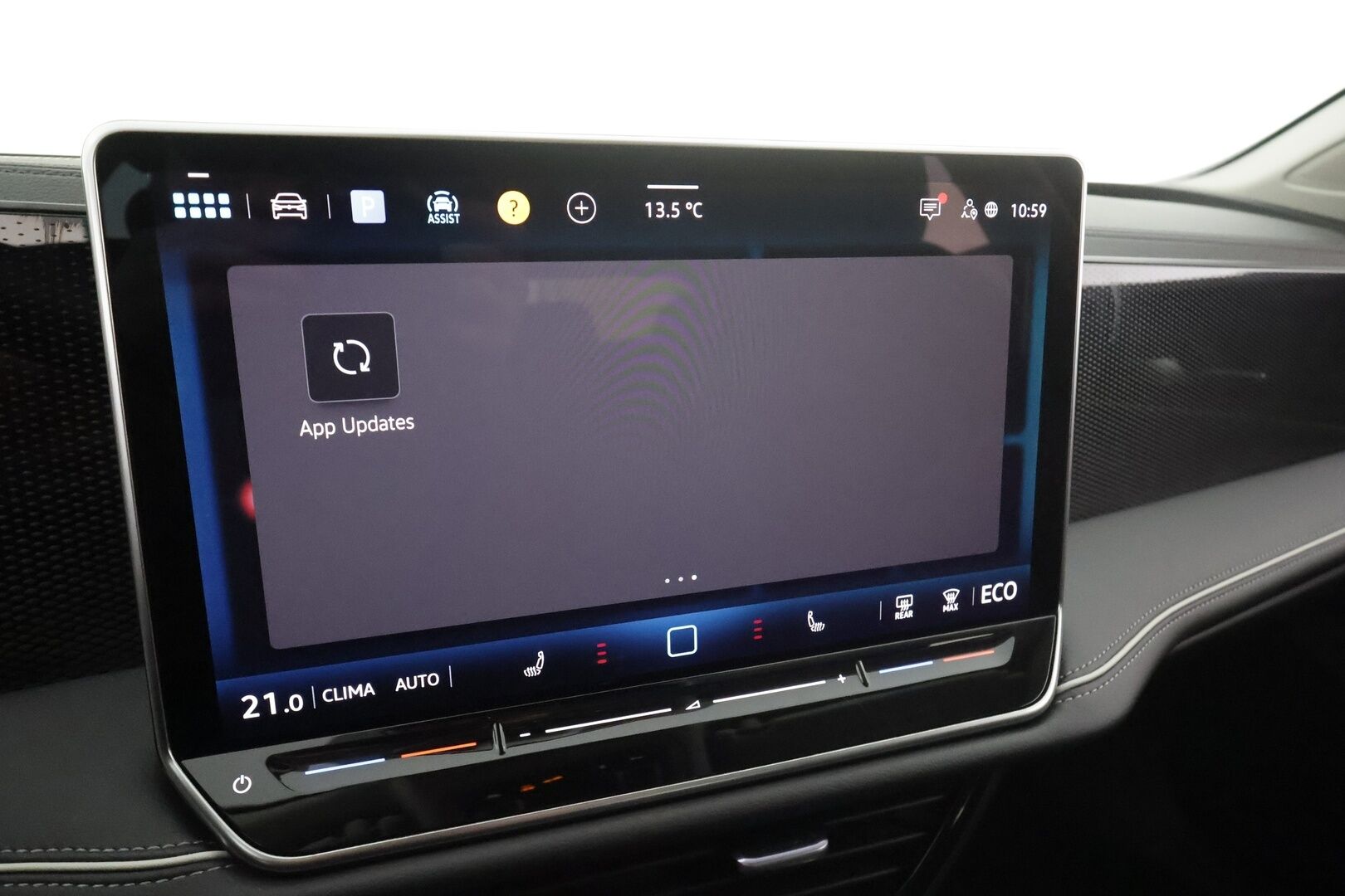 VOLKSWAGEN PASSAT 2025 Variant Business eHybrid 150kW DSG * ACC / HUD / LED / Koukku / Hierovat sportpenkit / Apple&Android * - Kahdet Renkaat / 1.Om