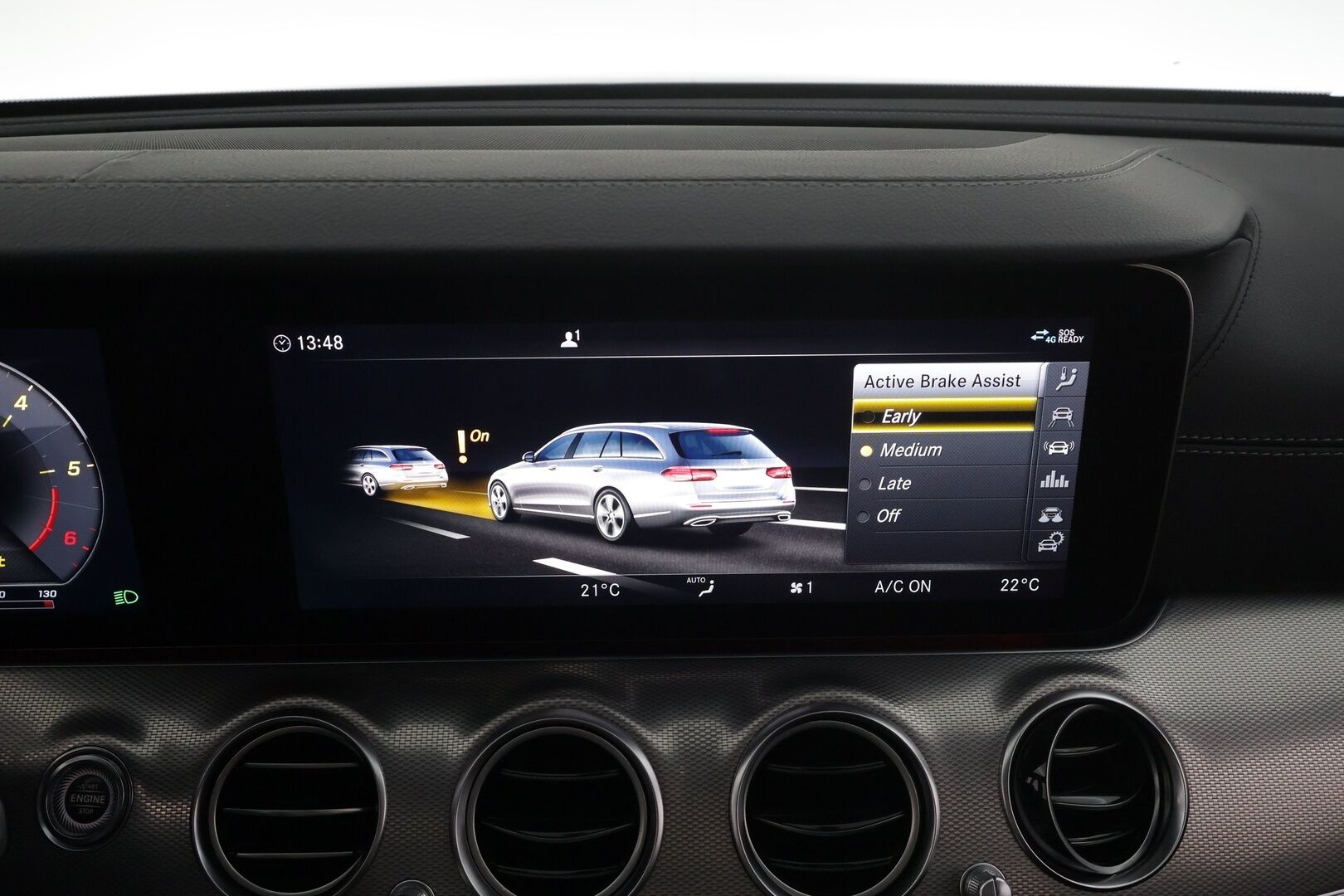 MERCEDES-BENZ E 2019 220 d 4Matic A  AMG * Widescreen / Vakkari / Webasto / Koukku / Panorama / Osasähköt / P.kamera * -  Merkkihuollettu / Kahdet Renkaat