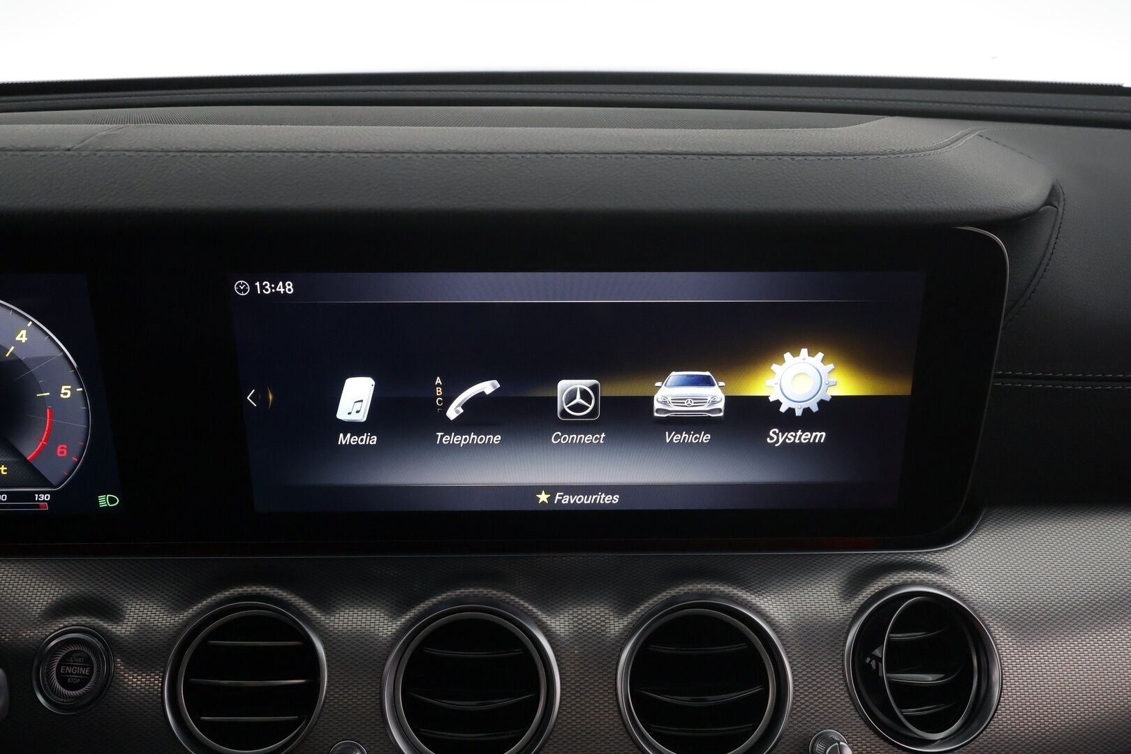 MERCEDES-BENZ E 2019 220 d 4Matic A  AMG * Widescreen / Vakkari / Webasto / Koukku / Panorama / Osasähköt / P.kamera * -  Merkkihuollettu / Kahdet Renkaat