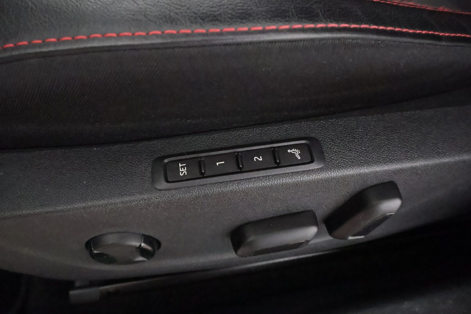 SKODA OCTAVIA RS 2024 Combi 1.4 TSI PHEV RS iV DSG * ACC / HUD / Webasto / Koukku / Panorama / Matrix-LED / Hierovat muistipenkit * - Canton / Sporttipenkit / Merkkihuollettu / Kahdet Renkaat / 2X Lataus 