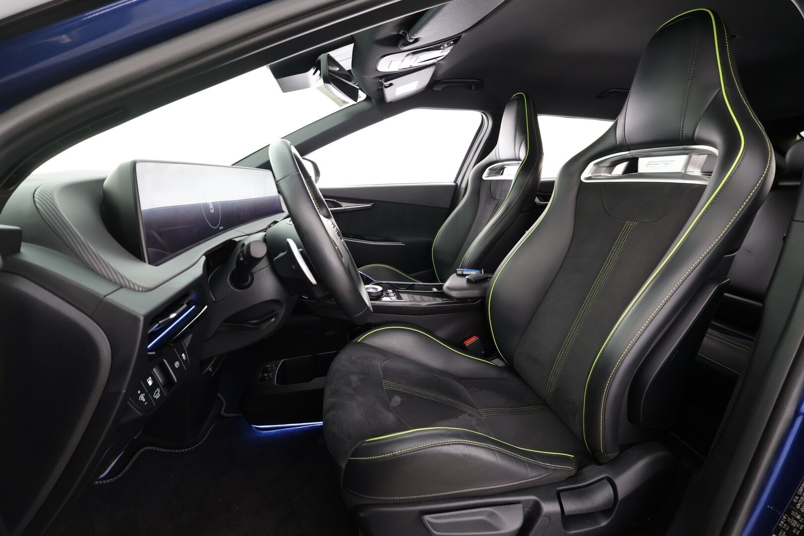 KIA EV6 2023 GT AWD 585hv * ACC / ILP / HUD / 360° / Adapt.LED / Meridian / Sporttipenkit * - Akku kuntotarkastettu / Merkkihuollettu - HULLUT AVAJAISHULINAT KORKOTARJOUS 3,29 %