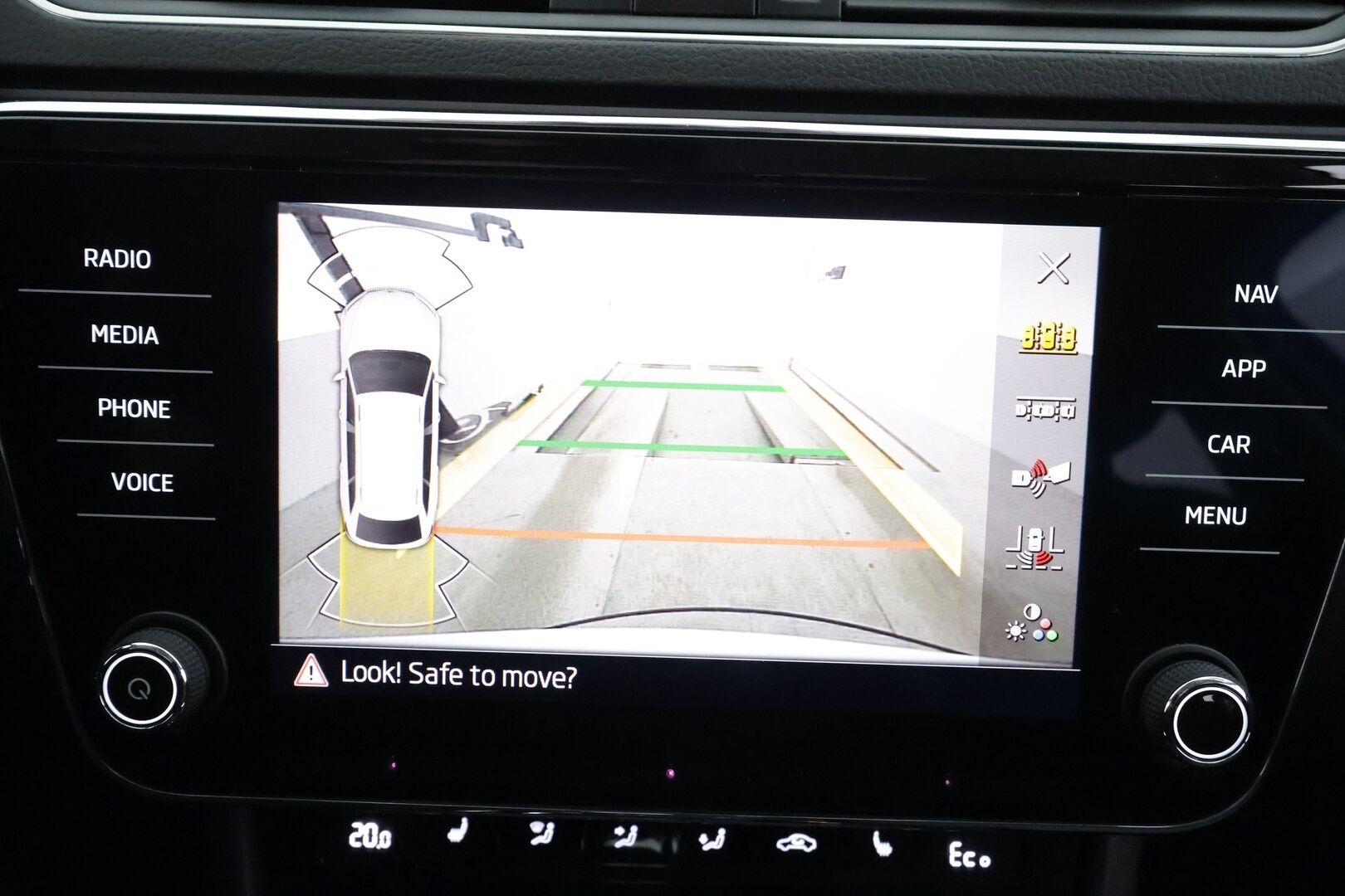 SKODA SUPERB 2024 1.4 TSi iV Style DSG * ACC / Skoda crystal light / Webasto / Koukku / Muistipenkki / Apple&Android * - Merkkihuollettu / Kahdet Renkaat / 2x Lataus