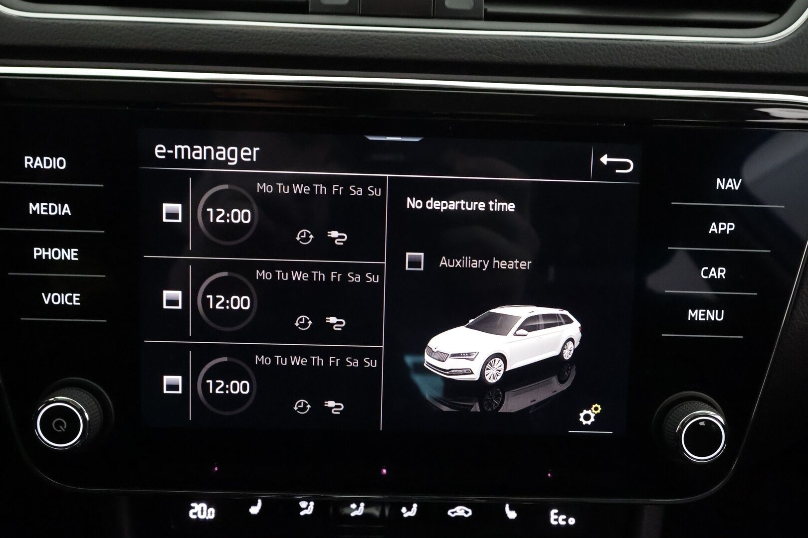 SKODA SUPERB 2024 1.4 TSi iV Style DSG * ACC / Skoda crystal light / Webasto / Koukku / Muistipenkki / Apple&Android * - Merkkihuollettu / Kahdet Renkaat / 2x Lataus