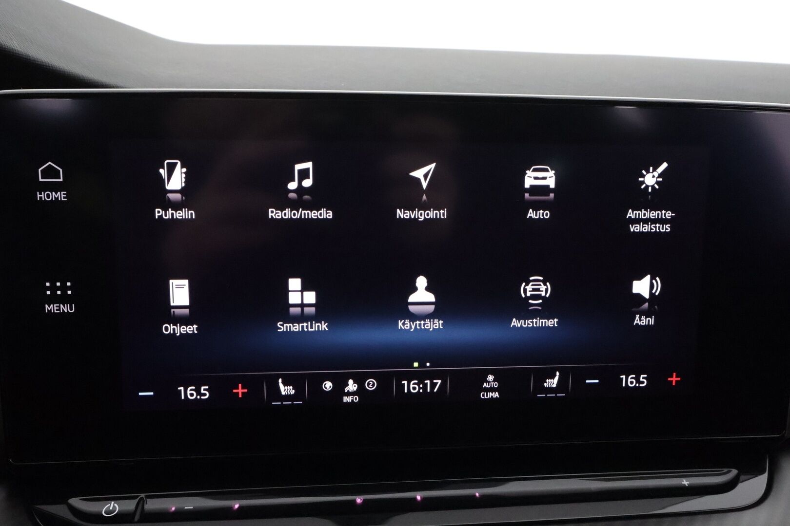 SKODA OCTAVIA 2023 Combi 2.0 TDI RS 4x4 147kW * ACC / Webasto / Koukku / P.kamera / Matrix-LED / Apple&Android * - Merkkihuollettu / Kahdet renkaat