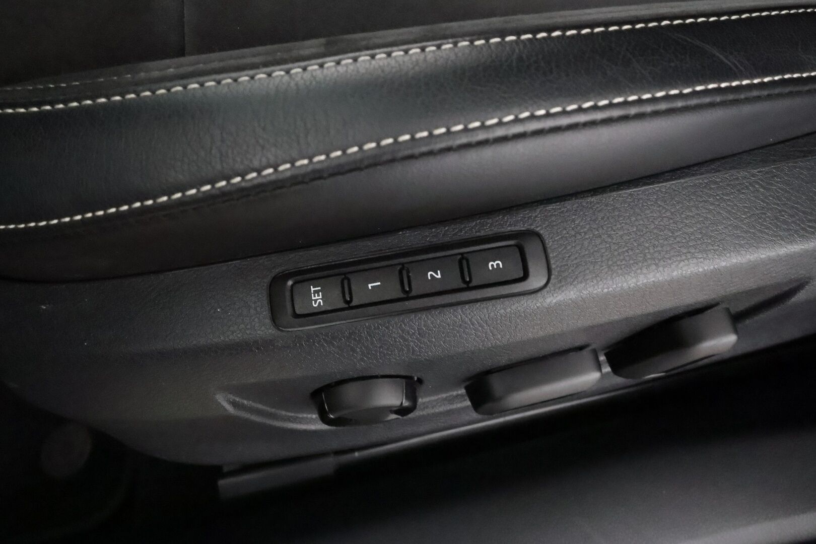 SKODA SUPERB 2023 1.4 TSi iV Style DSG * ACC / Matrix-LED / Webasto / Koukku / Muistipenkki / Apple&Android * - Merkkihuollettu / Akku kuntotarkastettu / 2x Lataus / Kahdet Renkaat