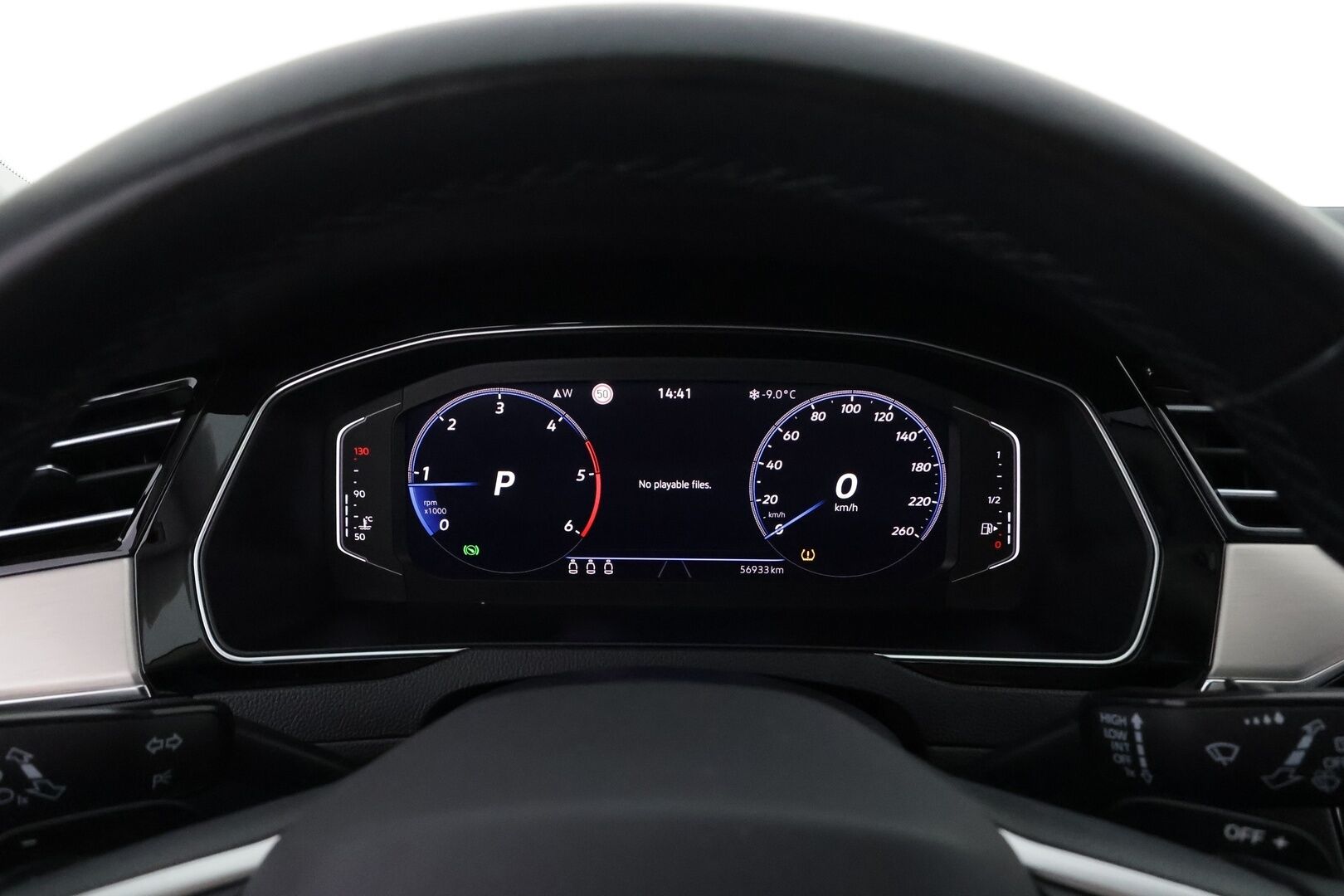 VOLKSWAGEN PASSAT 2023 Variant Business 2.0 TDi 150 DSG * ACC / Webasto / LED / P.Kamera / Apple&Android * - Merkkihuollettu / Kahdet Renkaat