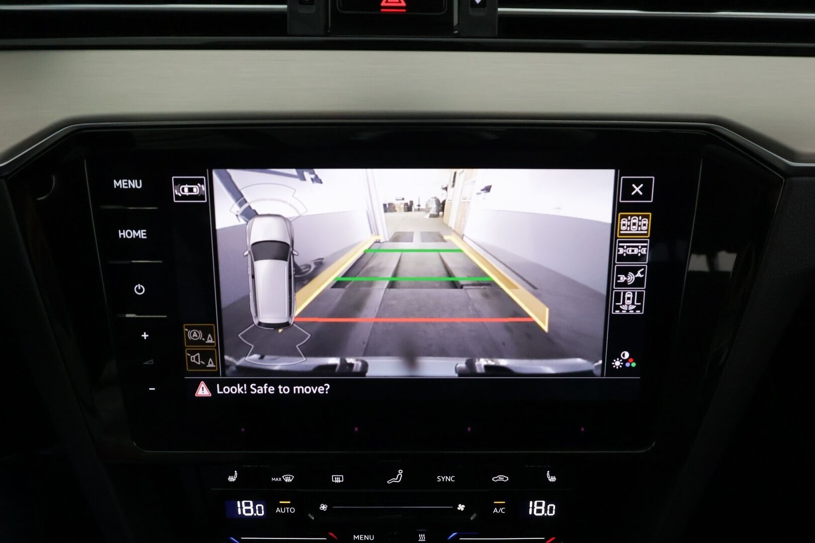 VOLKSWAGEN PASSAT 2023 Variant Business 2.0 TDi 150 DSG * ACC / Webasto / LED / P.Kamera / Apple&Android * - Merkkihuollettu / Kahdet Renkaat - HULLUT AVAJAISHULINAT KORKOTARJOUS 3,29 %