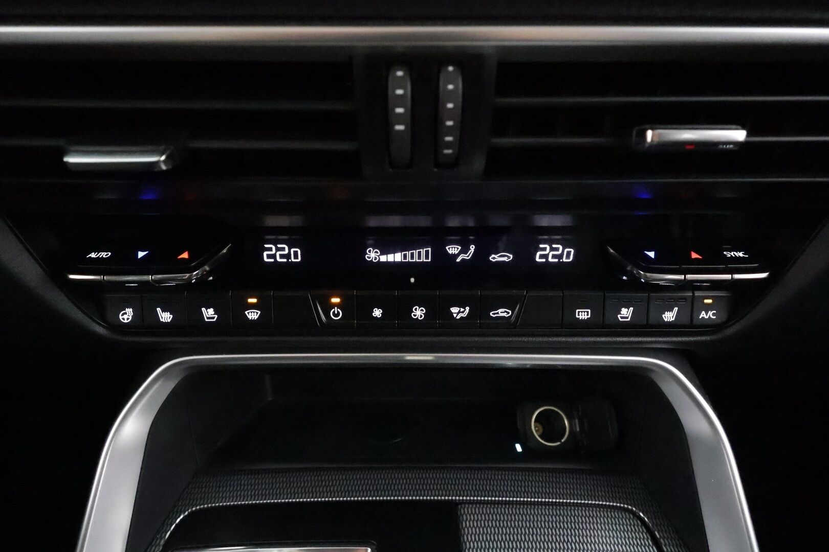 MAZDA CX-60 2022 2.5 PHEV 8AT AWD Homura * ACC / HUD / Bose / 360° / Ilmastoidut nahat / KeylessGo / Muistipenkki / Navi * - Akku kuntotarkastettu SoH 93% / Kahdet renkaat aluvanteilla / Merkkihuollettu