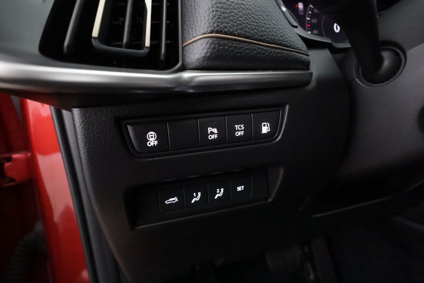 MAZDA CX-60 2022 2.5 PHEV 8AT AWD Homura * ACC / HUD / Bose / 360° / Ilmastoidut nahat / KeylessGo / Muistipenkki / Navi * - Akku kuntotarkastettu SoH 93% / Kahdet renkaat aluvanteilla / Merkkihuollettu