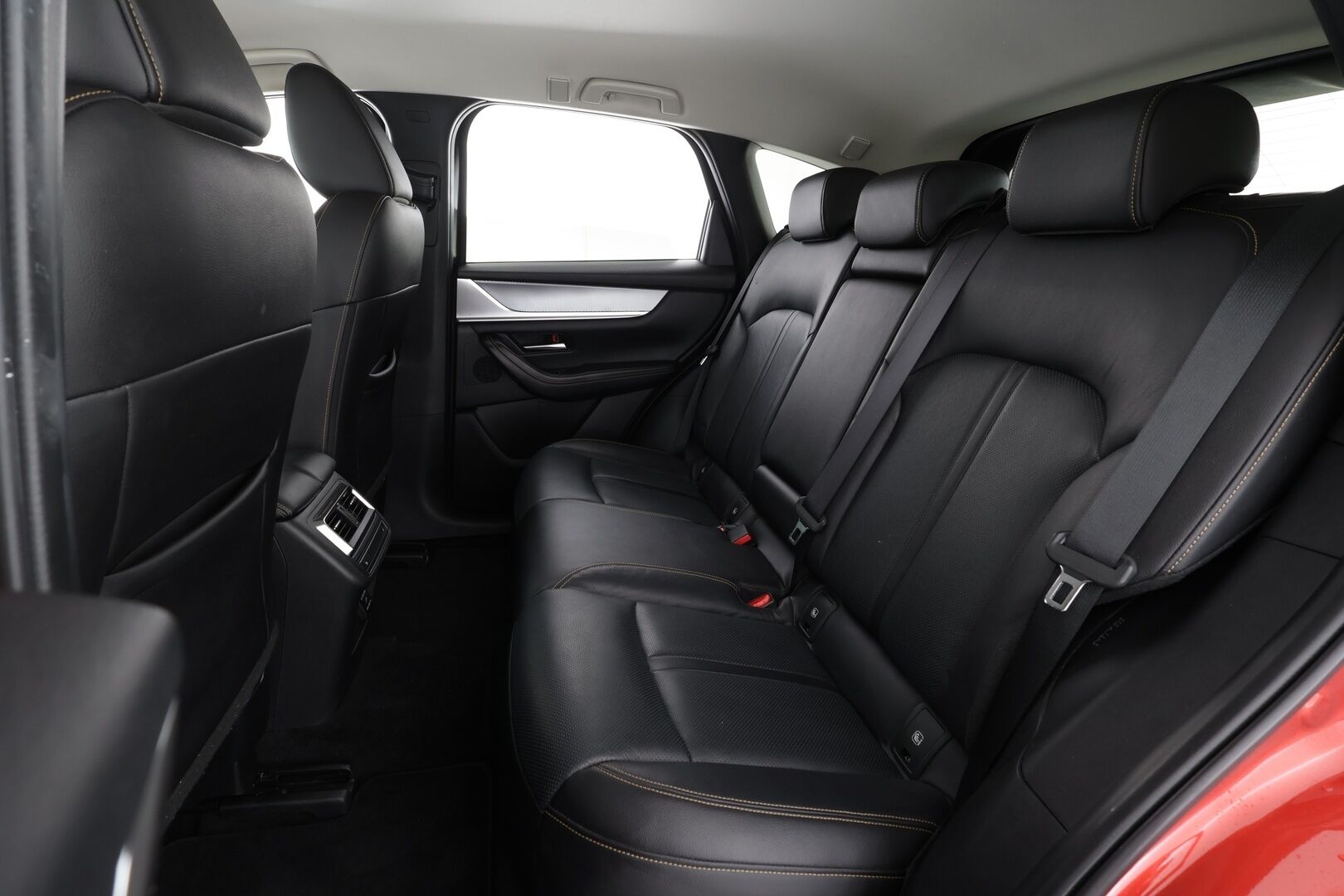 MAZDA CX-60 2022 2.5 PHEV 8AT AWD Homura * ACC / HUD / Bose / 360° / Ilmastoidut nahat / KeylessGo / Muistipenkki / Navi * - Akku kuntotarkastettu SoH 93% / Kahdet renkaat aluvanteilla / Merkkihuollettu