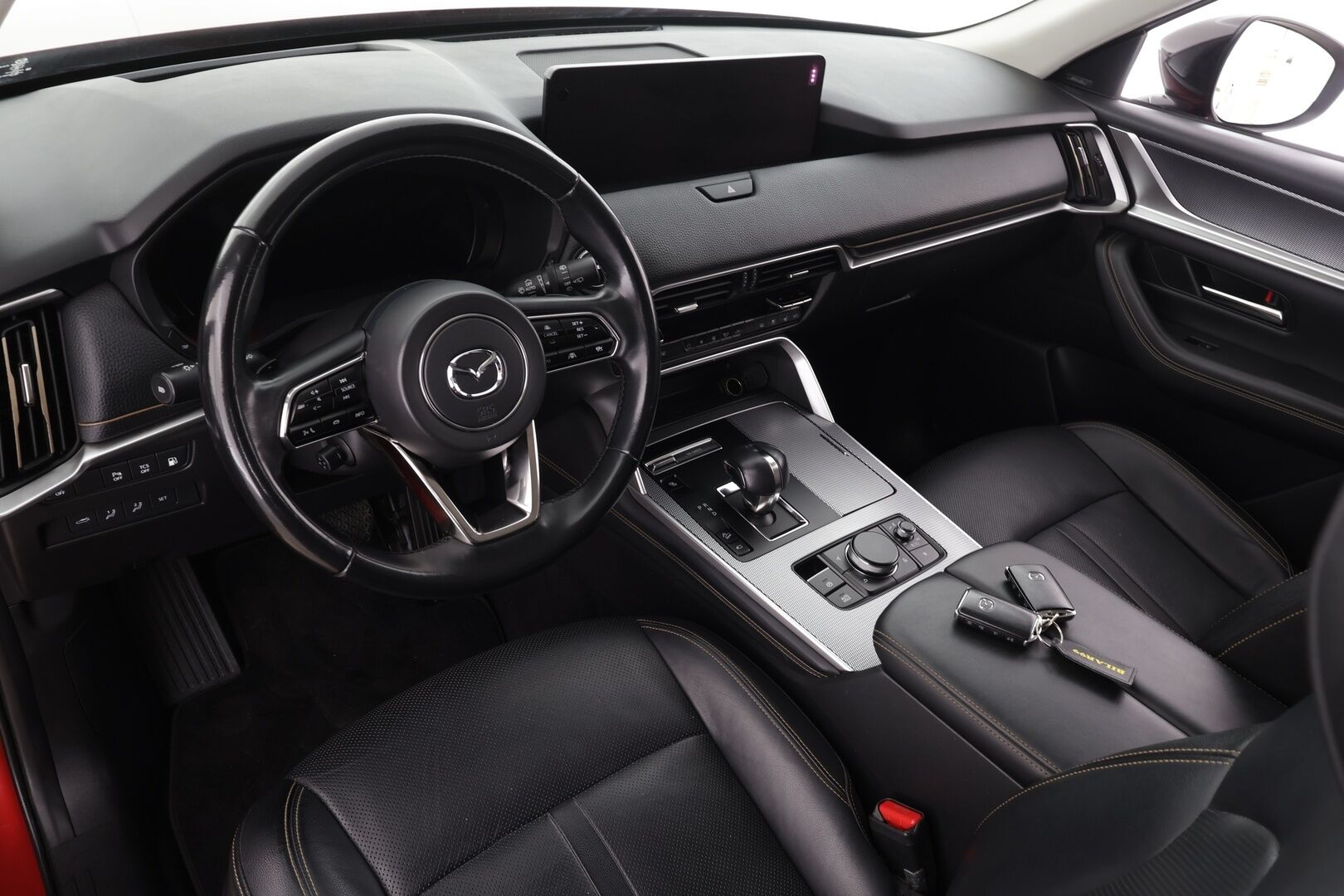 MAZDA CX-60 2022 2.5 PHEV 8AT AWD Homura * ACC / HUD / Bose / 360° / Ilmastoidut nahat / KeylessGo / Muistipenkki / Navi * - Akku kuntotarkastettu SoH 93% / Kahdet renkaat aluvanteilla / Merkkihuollettu