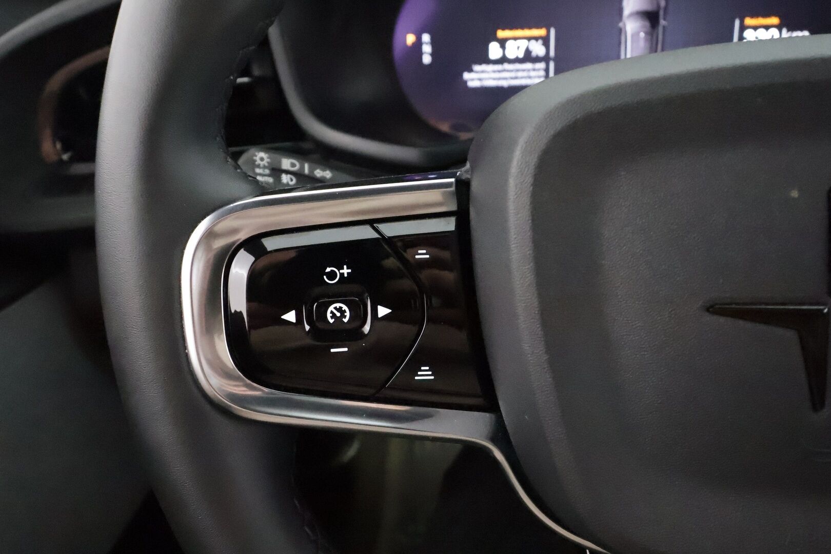 POLESTAR 2 2022 Dual Motor * ACC / ILP / Pixel-LED / Lasikatto / H&K / 360-Kamera / Sporttipenkki Muistilla * - Pilot&Plus / Akkut kuntotarkastettu