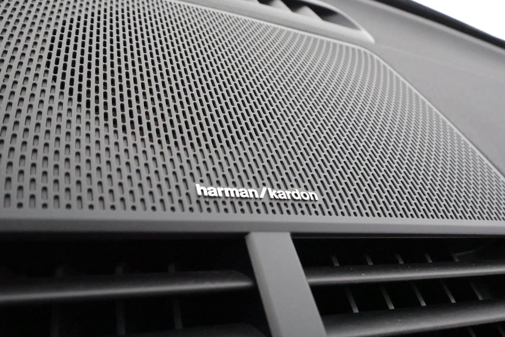 POLESTAR 2 2022 Dual Motor * ACC / ILP / Pixel-LED / Lasikatto / H&K / 360-Kamera / Sporttipenkki Muistilla * - Pilot&Plus / Akkut kuntotarkastettu