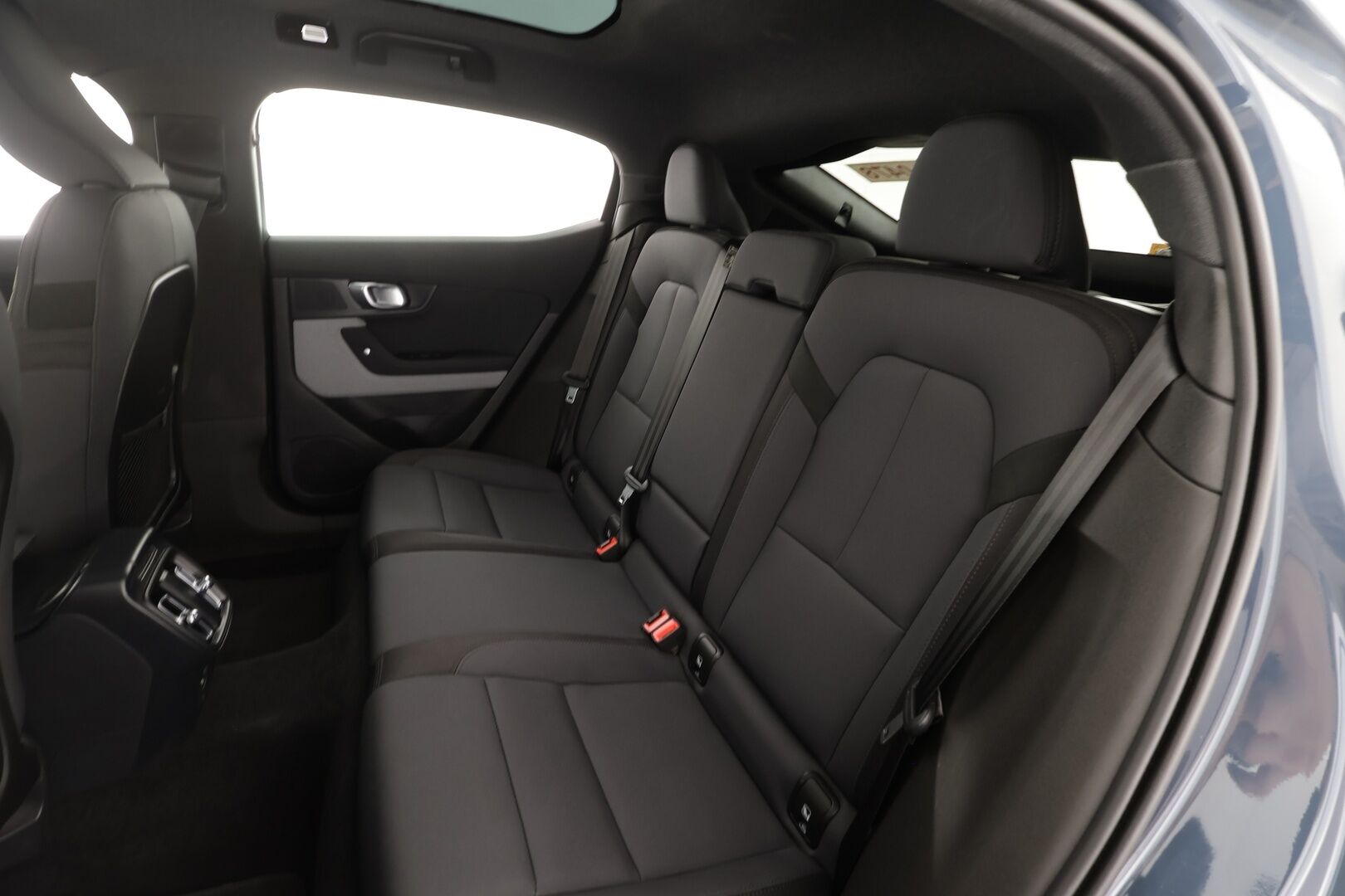 POLESTAR 2 2022 Dual Motor * ACC / ILP / Pixel-LED / Lasikatto / H&K / 360-Kamera / Sporttipenkki Muistilla * - Pilot&Plus / Akkut kuntotarkastettu