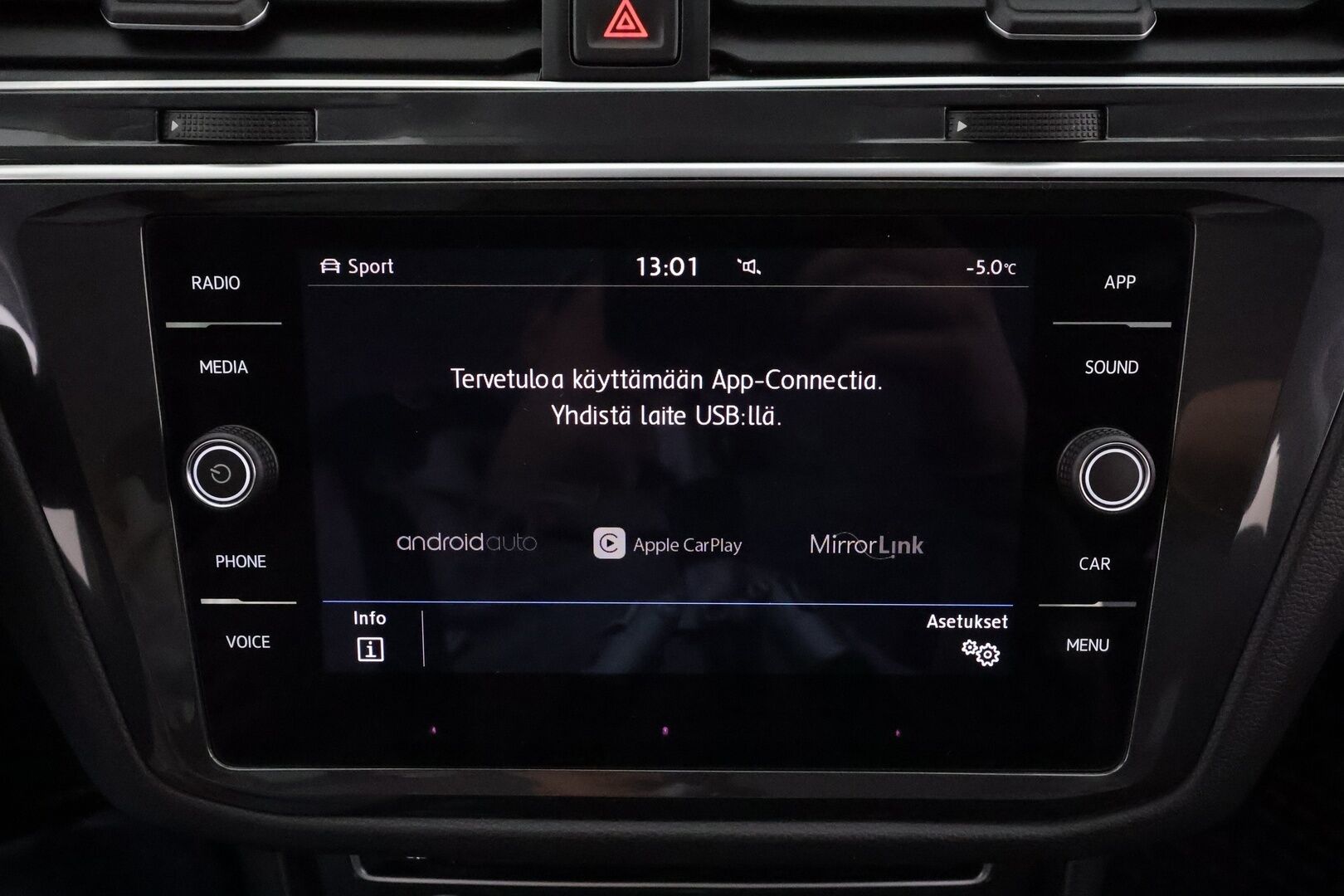 VOLKSWAGEN TIGUAN 2018 Comfortline 2,0 TDI SCR 140 kW 4MOTION DSG - | Webasto | ACC | LED | P.Kamera | Digimittaristo | Keyless |