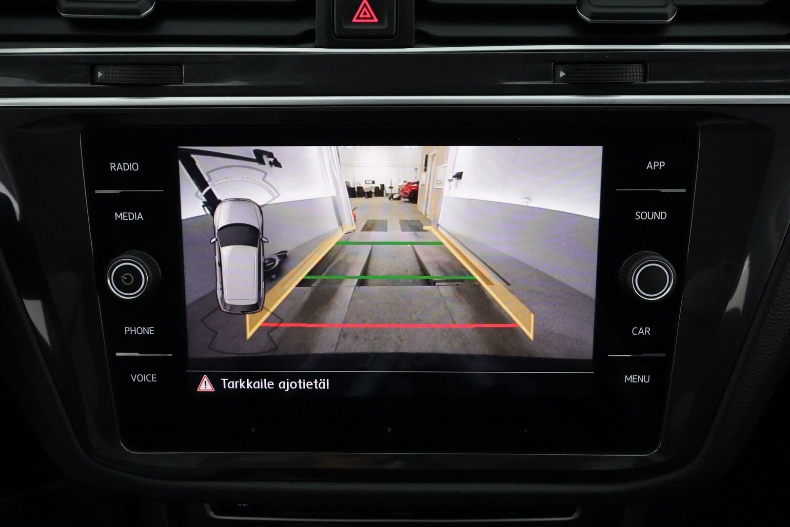VOLKSWAGEN TIGUAN 2018 Comfortline 2,0 TDI SCR 140 kW 4MOTION DSG - | Webasto | ACC | LED | P.Kamera | Digimittaristo | Keyless |