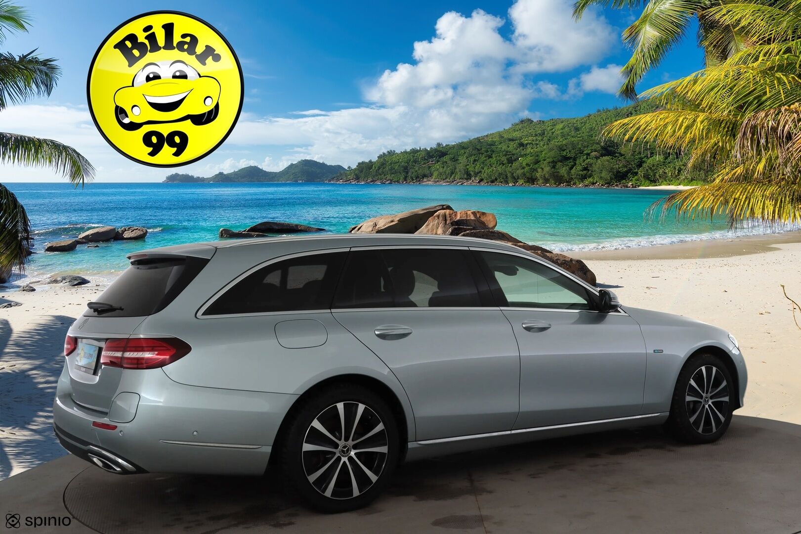 MERCEDES-BENZ E 2021 300 de T A Business Avantgarde * Distronic / Multibeam / Panorama / 360 / Sportpenkit / Widescreen * - Kahdet renkaat aluvanteilla