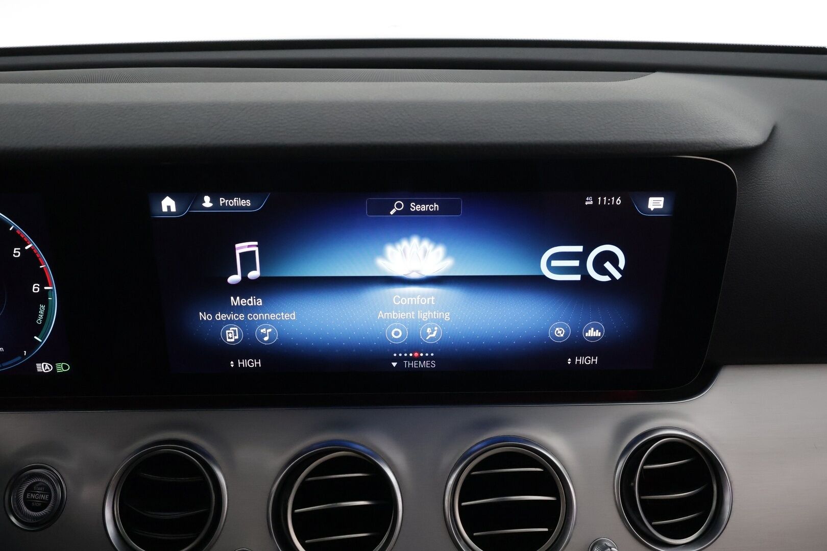 MERCEDES-BENZ E 2021 300 de T A Business Avantgarde * Distronic / Multibeam / Panorama / 360 / Sportpenkit / Widescreen * - Kahdet renkaat aluvanteilla