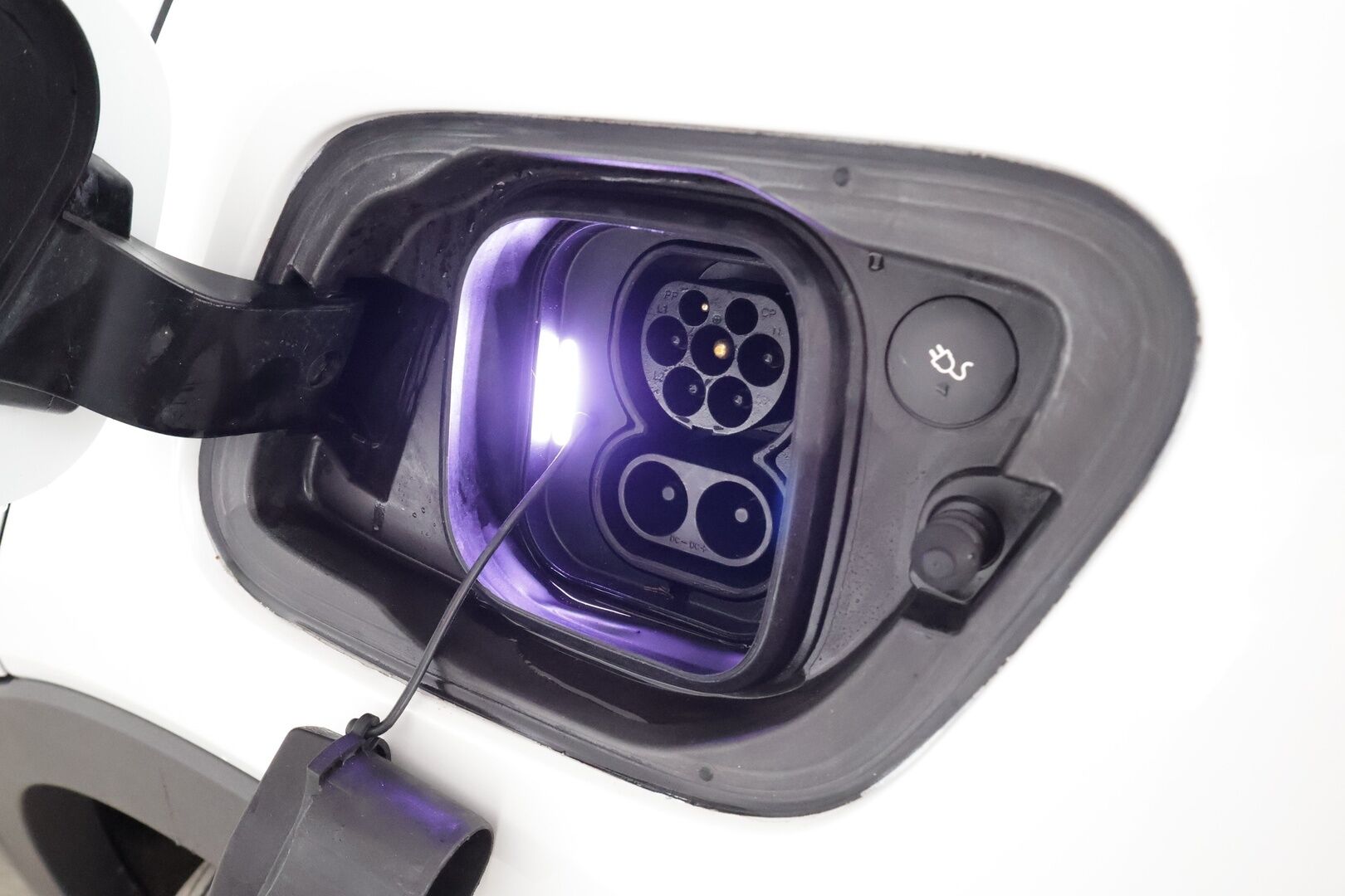 Volvo C40 2023 Recharge Twin Ultimate aut * ACC / 360° / ILP / H&K / Muistipenkki / Lasikatto / Puolinahat / BLIS / KeylessGo *