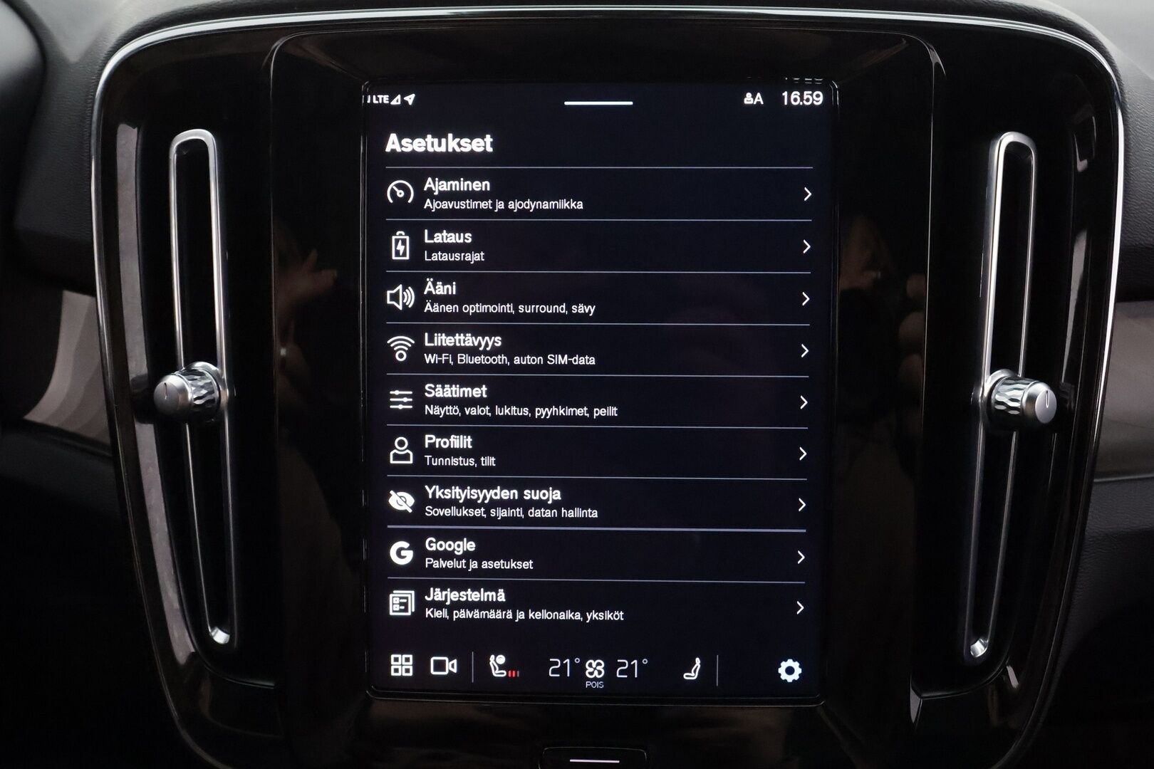 Volvo C40 2023 Recharge Twin Ultimate aut * ACC / 360° / ILP / H&K / Muistipenkki / Lasikatto / Puolinahat / BLIS / KeylessGo *