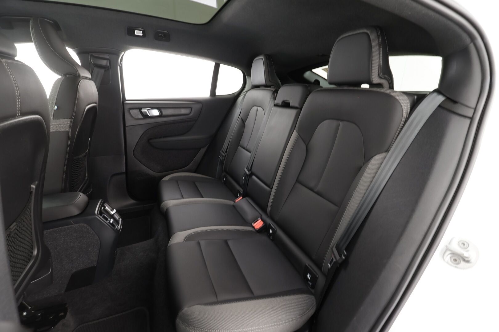 Volvo C40 2023 Recharge Twin Ultimate aut * ACC / 360° / ILP / H&K / Muistipenkki / Lasikatto / Puolinahat / BLIS / KeylessGo *