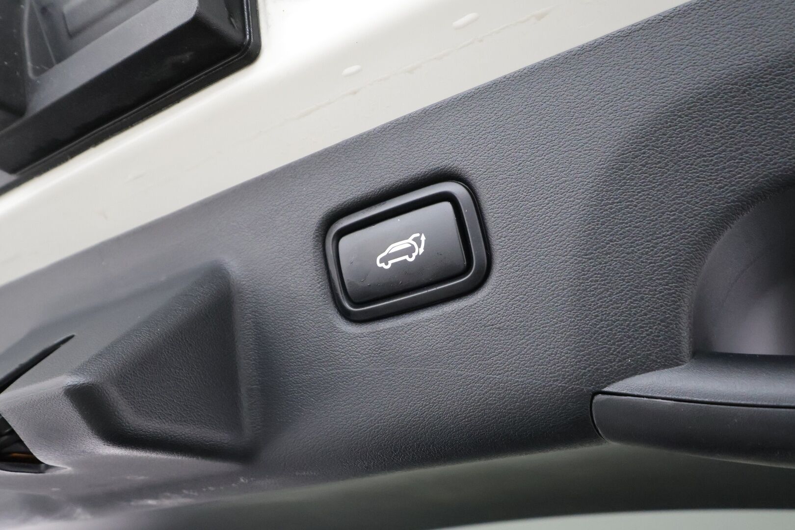 KIA EV6 2023 GT-Line AWD * ACC / Koukku / ILP / LED / 360 / Ilmastoitu Muistipenkki / Navi / Keyless * - Kahdet renkaat aluvanteilla / Merkkihuollettu