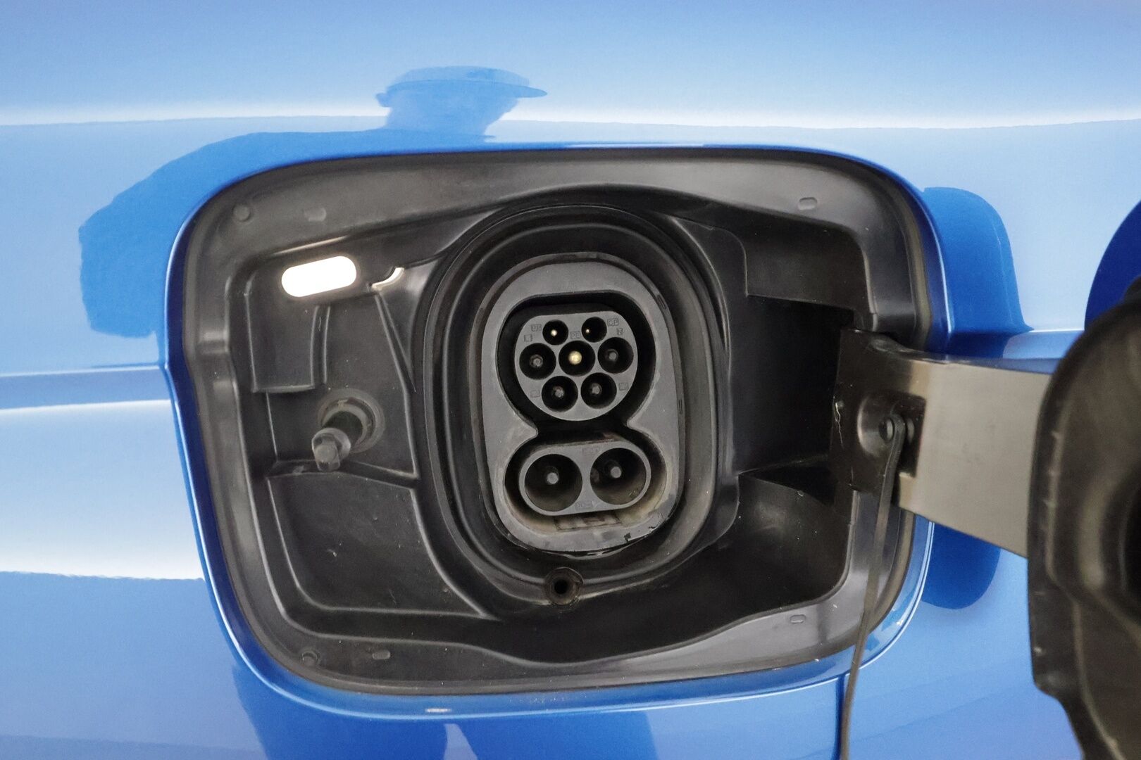 SKODA ENYAQ 2022 80 SportLine iV * ILP / ACC / Matrix-LED / 360 / Hierova Muistipenkki / Navi / Kaistavahti / Keyless * - HUD / Merkkihuollot