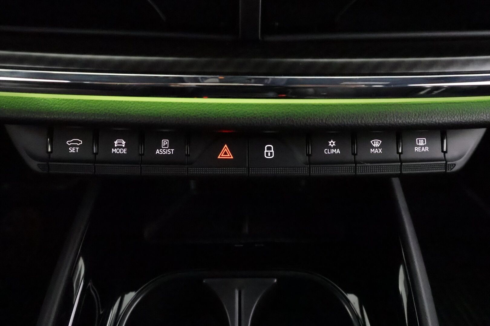 SKODA ENYAQ 2022 80 SportLine iV * ILP / ACC / Matrix-LED / 360 / Hierova Muistipenkki / Navi / Kaistavahti / Keyless * - HUD / Merkkihuollot