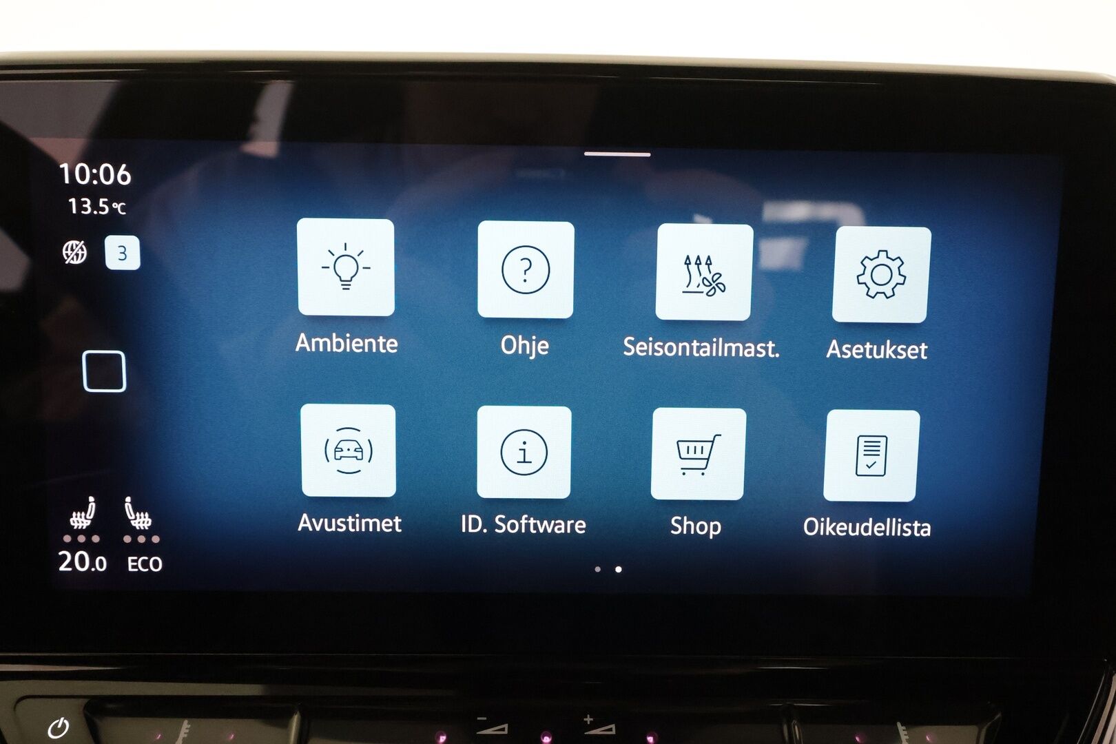 VOLKSWAGEN ID.4 2022 Pro Performance 150 kW * Koukku / ILP / ACC / LED / P.tutkat / Navi / Kaistavahti * - Akku kuntotarkastettu / Kahdet renkaat aluvanteilla / Merkkihuollot