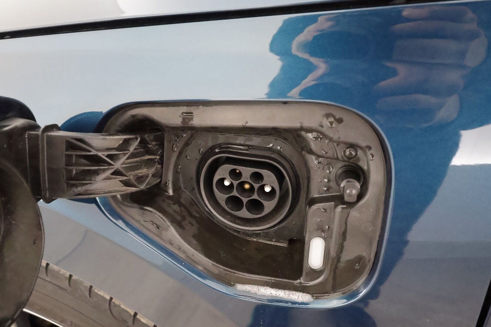 SKODA OCTAVIA 2023 Combi Style 1.4 TSI iV 150kW * Webasto / Koukku / ACC / Matrix / P.Kamera / Hierovat&Ilmastoidut Muistipenkit * - Akku kuntotarkastettu SoH 96,4% / HUD / Merkkihuollot / 2x Latauskaapelit