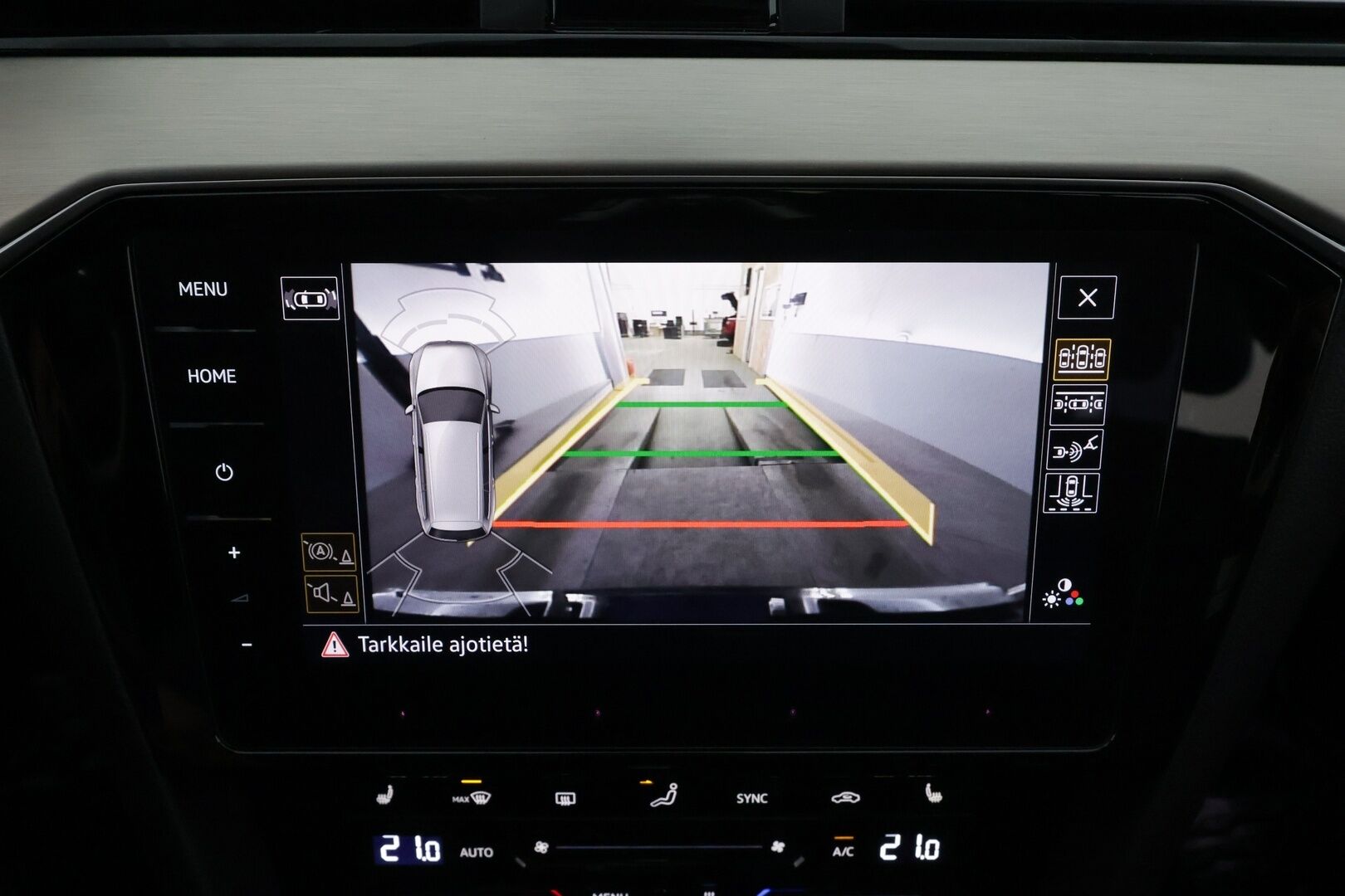 VOLKSWAGEN PASSAT 2023 Variant 2.0 TDi 147 kW DSG * ACC / Webasto / Sporttipenkki / Matrix-LED / P.Kamera / Apple&Android * - 1.OM / Kahdet Renkaat