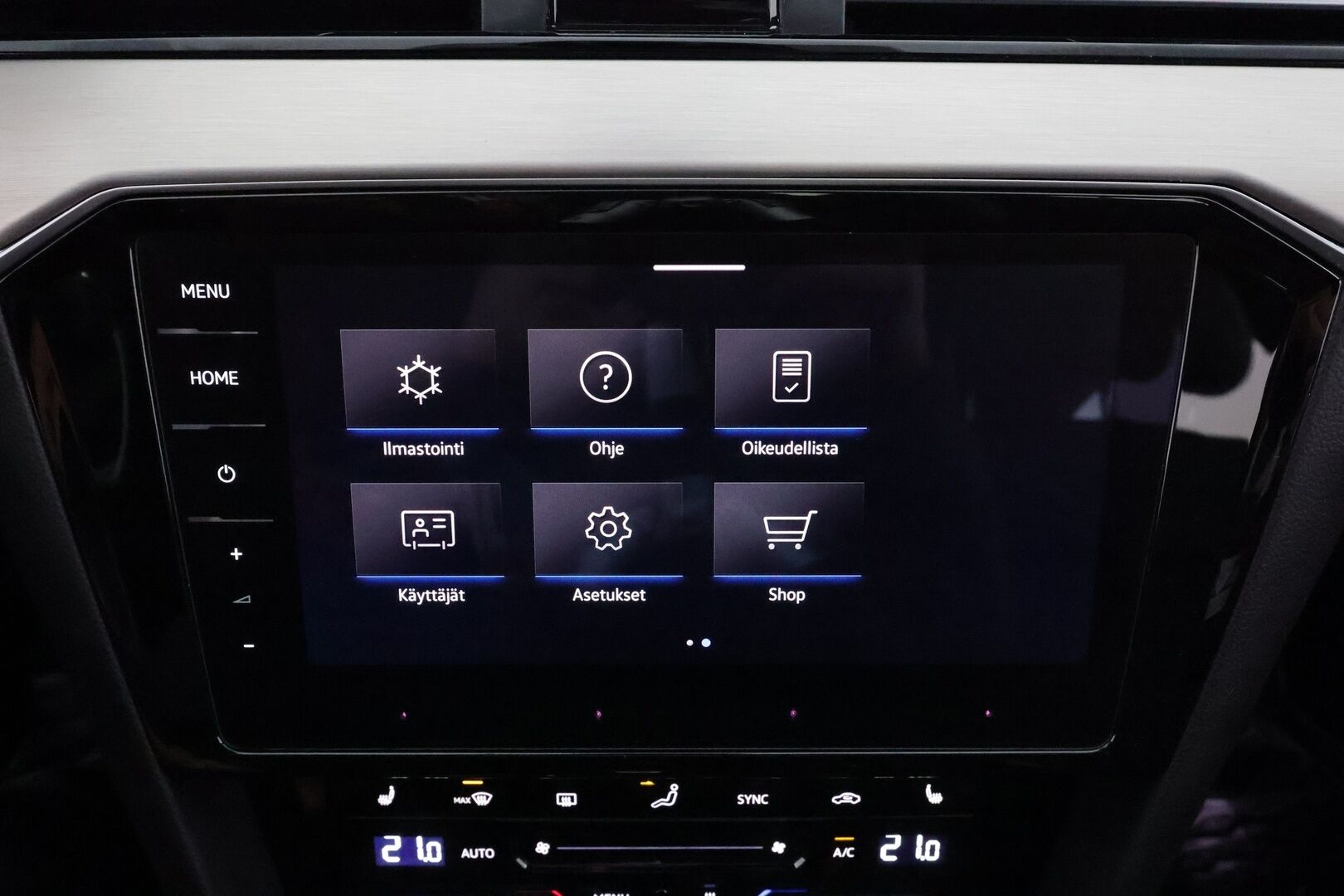 VOLKSWAGEN PASSAT 2023 Variant 2.0 TDi 147 kW DSG * ACC / Webasto / Sporttipenkki / Matrix-LED / P.Kamera / Apple&Android * - 1.Om Suomi-auto / Kahdet Renkaat