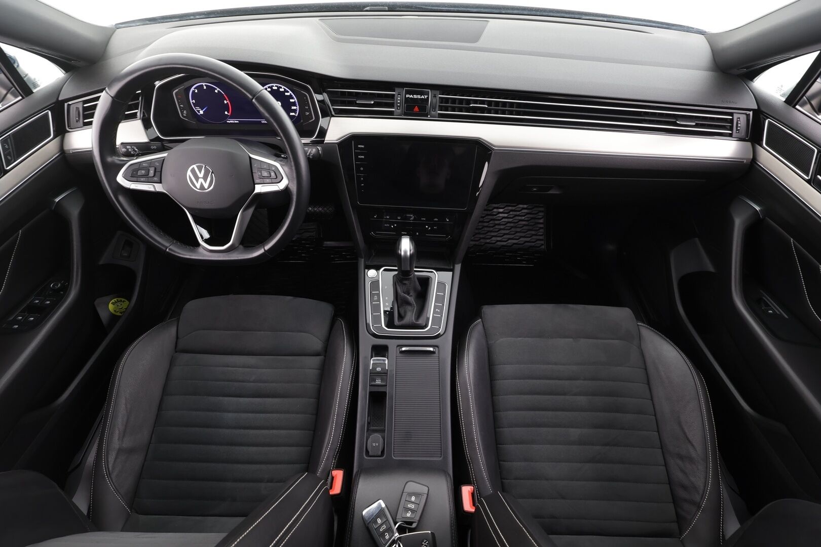 VOLKSWAGEN PASSAT 2023 Variant 2.0 TDi 147 kW DSG - ACC | Webasto | Sporttipenkki | Matrix-LED | P.Kamera | Apple&Android1.OM | Kahdet Renkaat