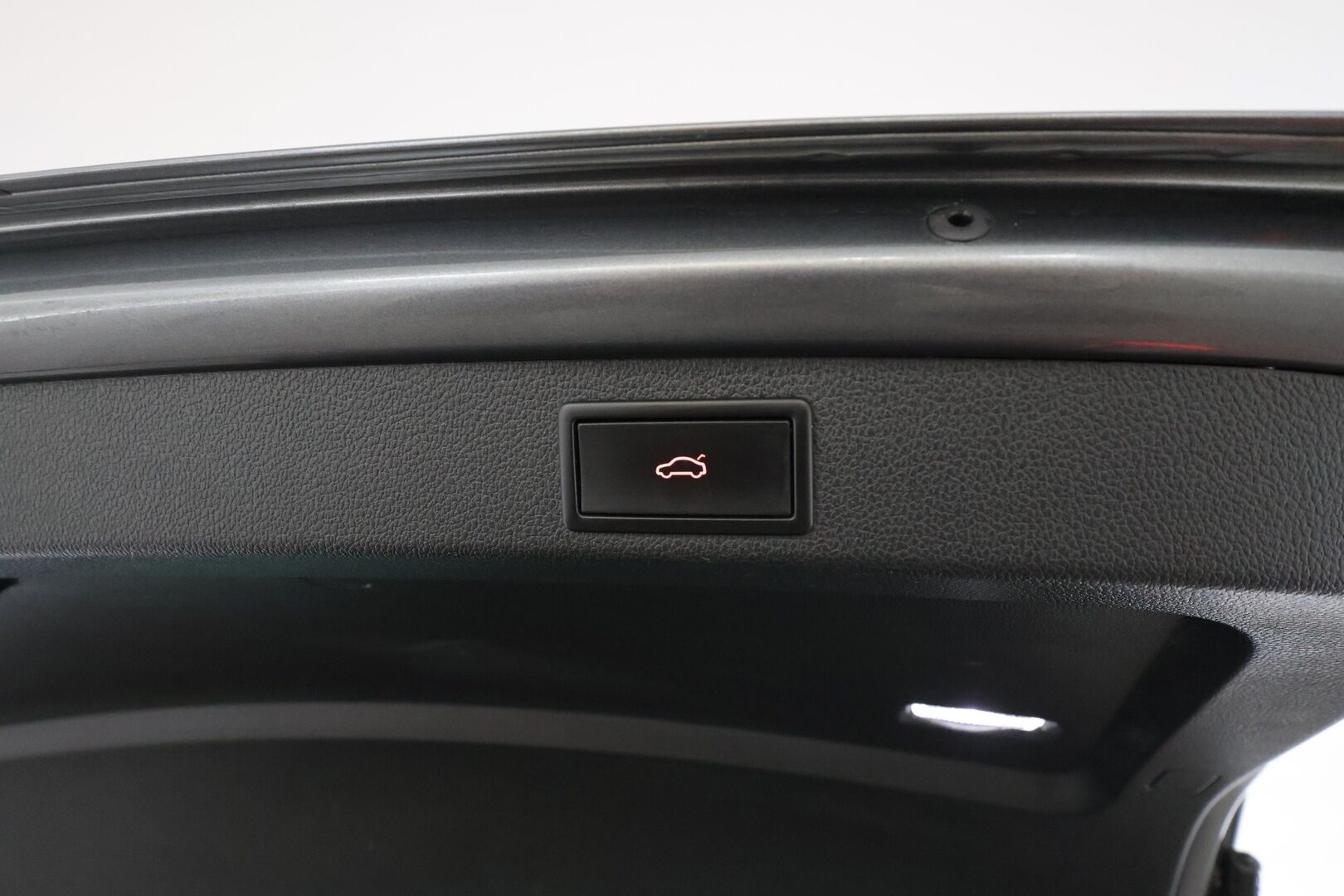 SKODA SUPERB 2023 Combi 2,0 TDI 200 4x4 Ambition DSG * Webasto / Koukku / ACC / Matrix / P.Kamera / Muistipenkit / Navi * - Akku kuntotarkastettu / Merkkihuollot 