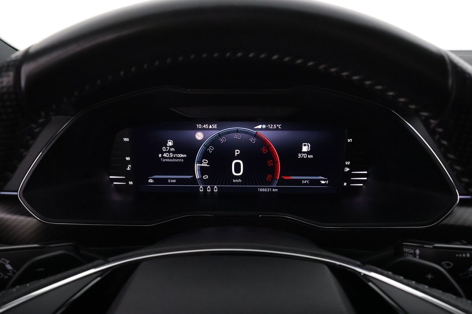 SKODA SUPERB 2023 Combi 2,0 TDI 200 4x4 Ambition DSG * Webasto / Koukku / ACC / Matrix / P.Kamera / Muistipenkit / Navi * - Akku kuntotarkastettu / Merkkihuollot 