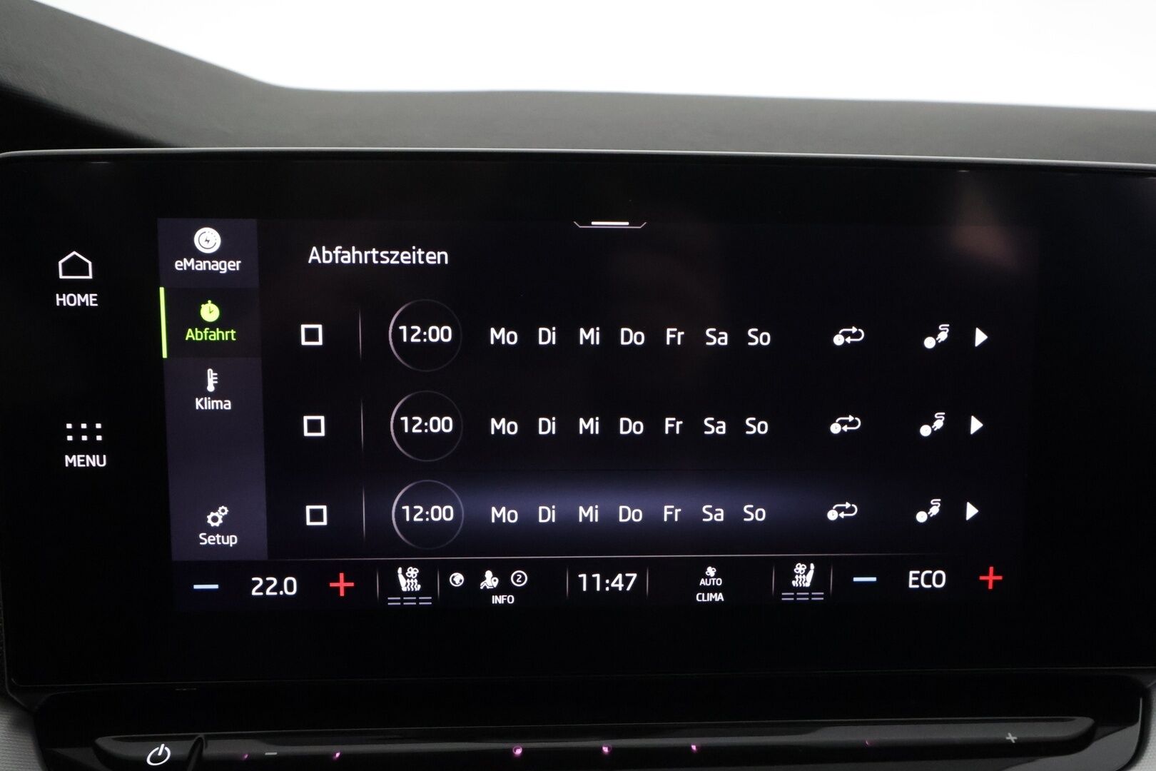 SKODA OCTAVIA 2023 1.4 TSi iV Style DSG * ACC / Webasto / Muistipenkit / P.kamera / Sporttinahat / Apple&Android * - Merkkihuollettu / Akku kuntotarkastettu / 2x Lataus / Kahdet Renkaat - HULLUT AVAJAISHULINAT KORKOTARJOUS 3,29 %